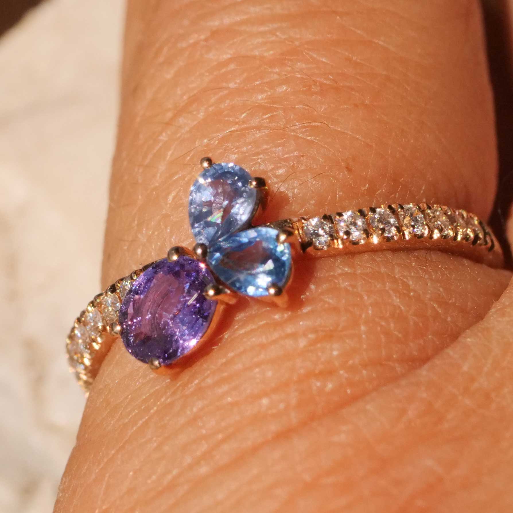 Cooler Farbstein Schmuck I Saphir Brillant Ring in 750er Rosegold 0.95 ct 0.17 ct TW VS made in Italy