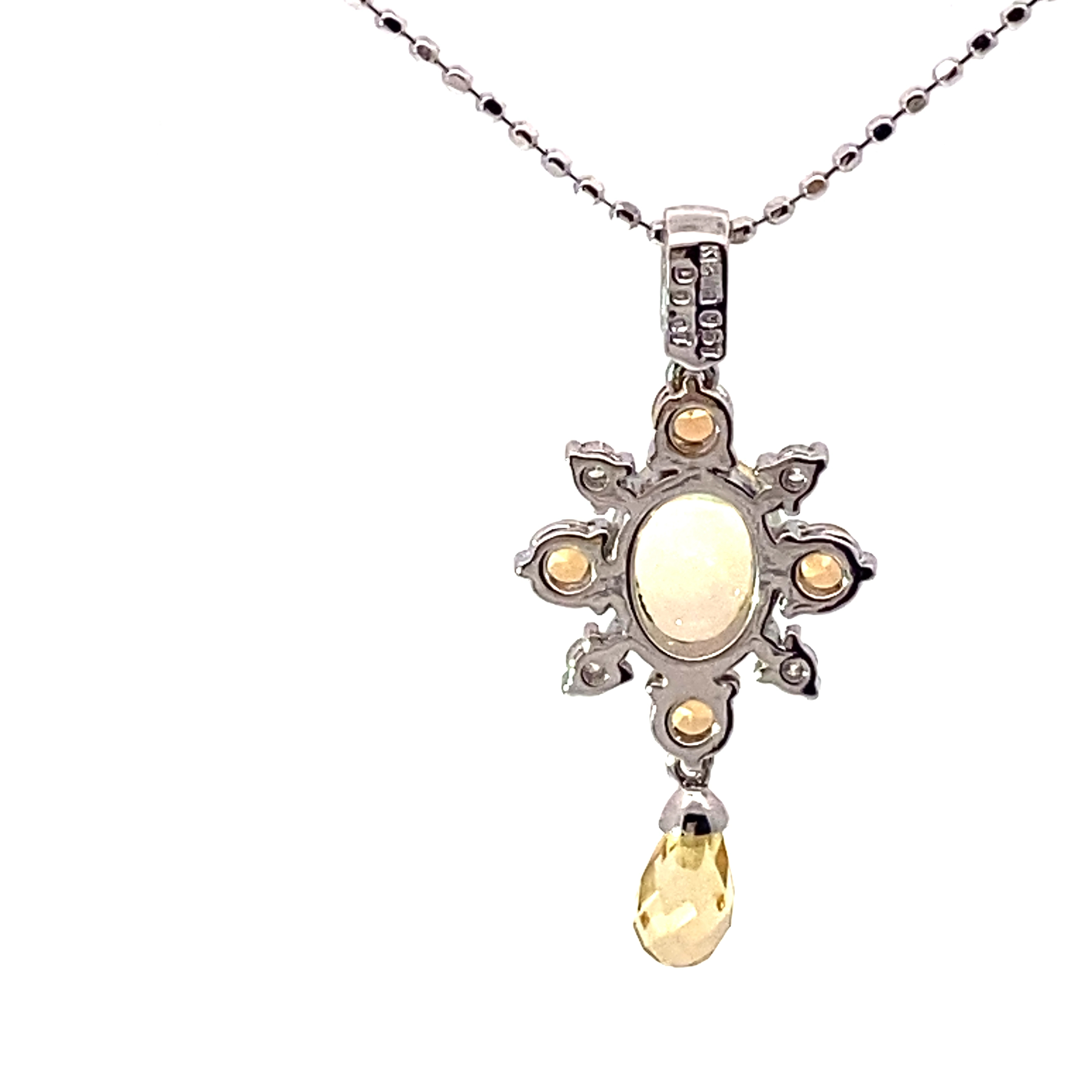 Entzückender Voll Opal Mandarin Granat Anhänger mit Brillanten 0.67 0.07 ct  mit Kette 750er Weissgold 