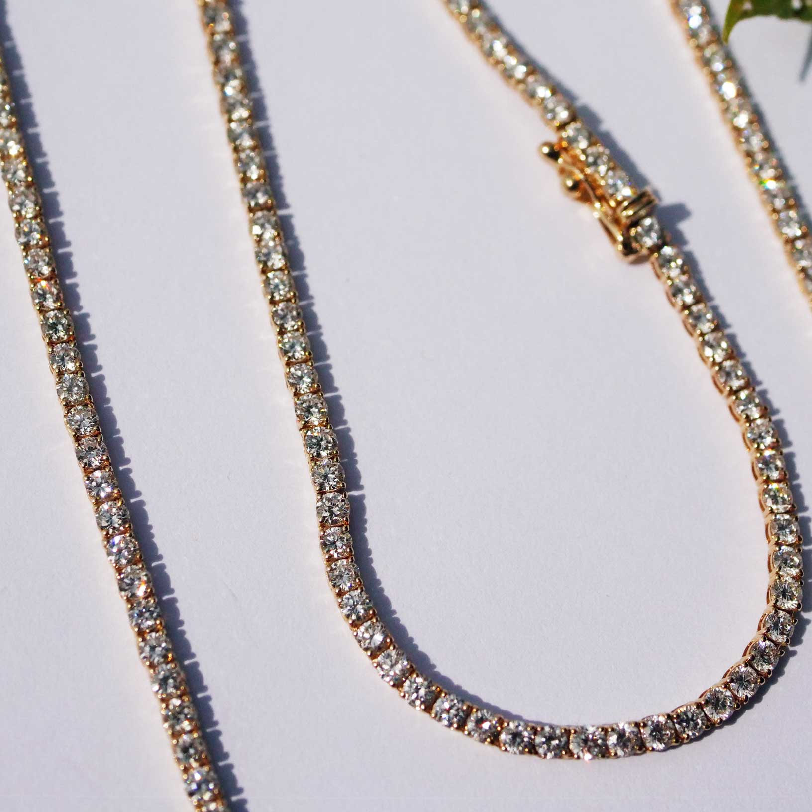 Brillant Tennis Collier total 7.11 ct TW VS Labor Diamanten in 585er Gelbgold.... für ein Bruchteil des Naturdiamant Preises  