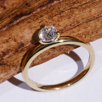 Brillant Ring rund 0.50 ct hochfeines weiss D / VS2  4.9-3.2 mm 750er Gelbgold GIA Gutachten