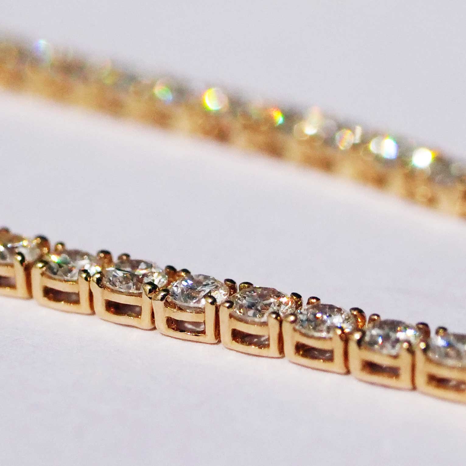 Brillant Tennis Collier total 7.11 ct TW VS Labor Diamanten in 585er Gelbgold.... für ein Bruchteil des Naturdiamant Preises  