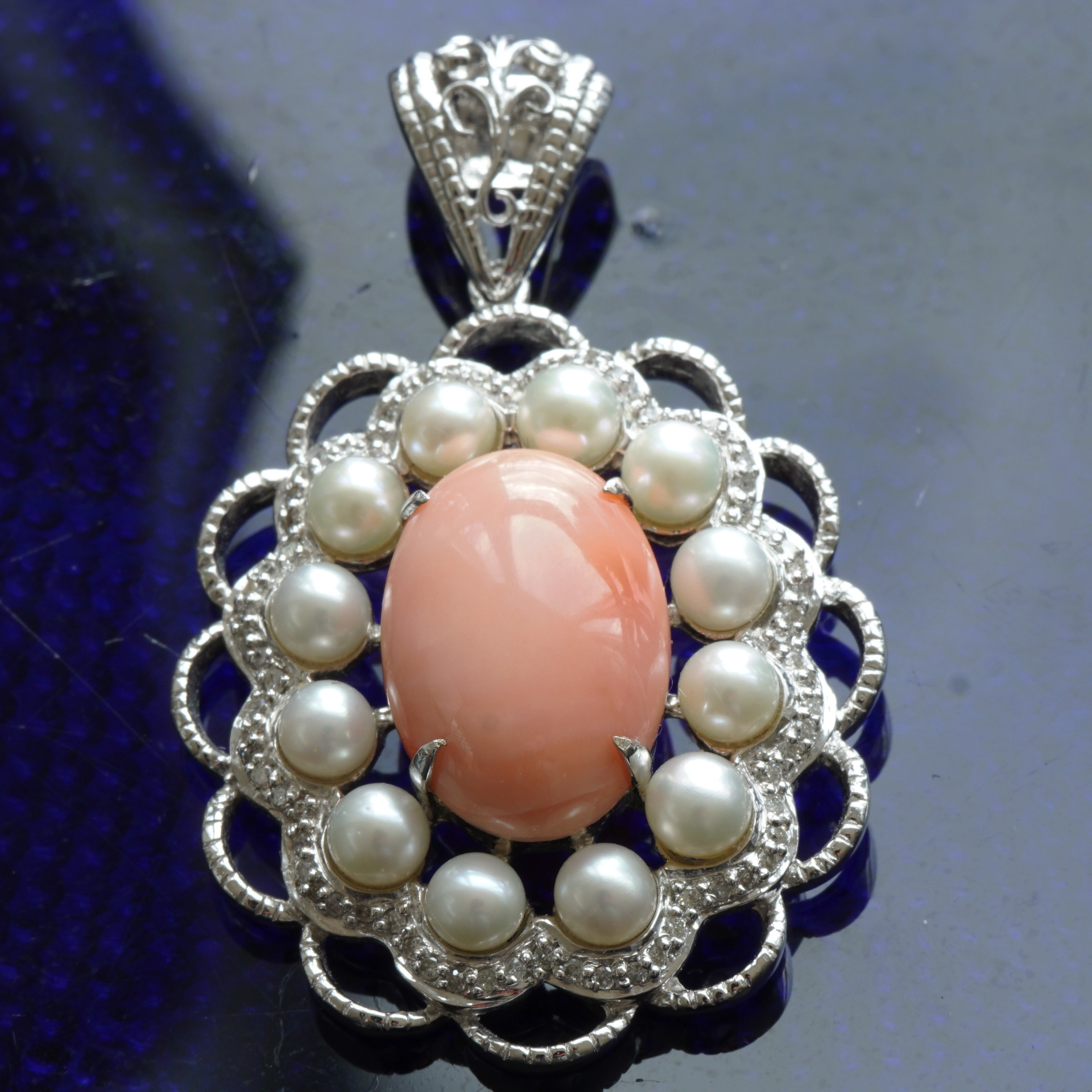 Korall Perl Brillant Anhänger in 750er Weissgold 48 x 31 mm...Katharina die Große
