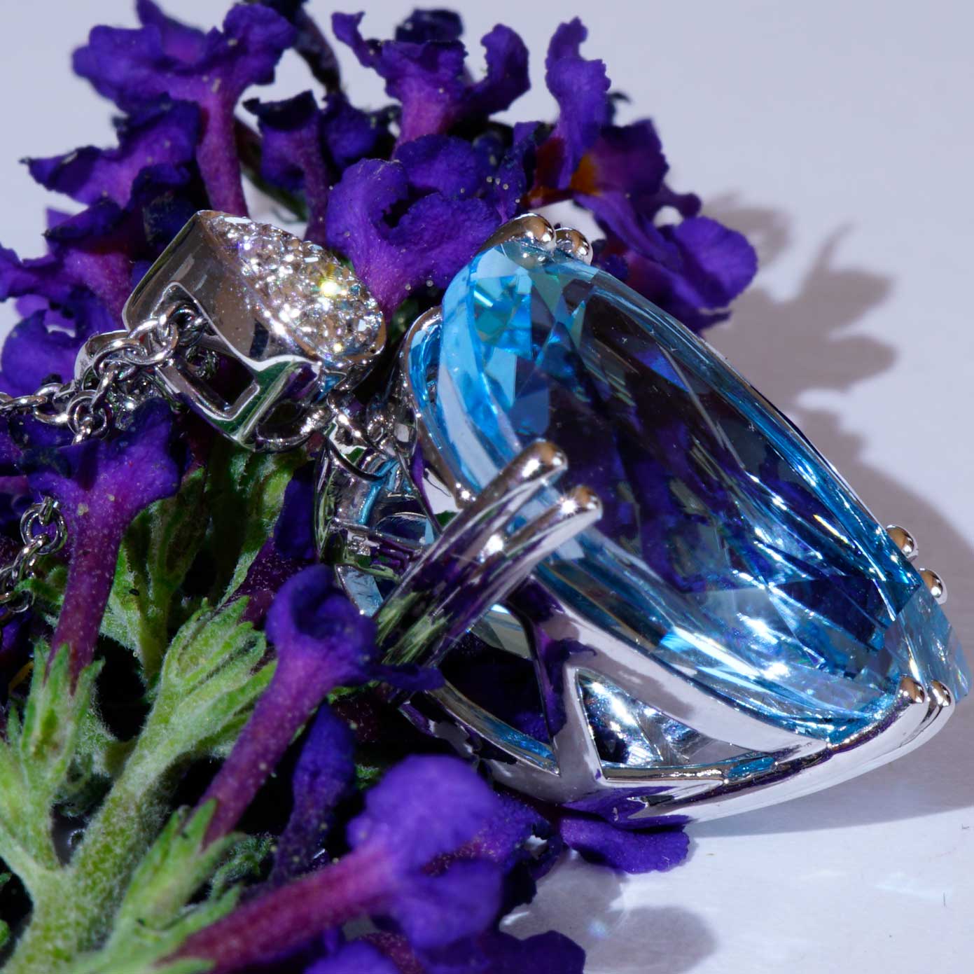Blautopas Brillant Anhänger 750er Weissgold 14 ct 0.11 ct ...Aqua Wasser Brillanz Tropfenform 