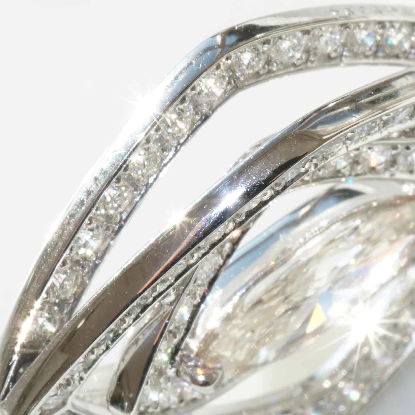 Marquise Solitär Anhänger 1.86 ct 900er Platin Meisterarbeit mit Strahlkraft