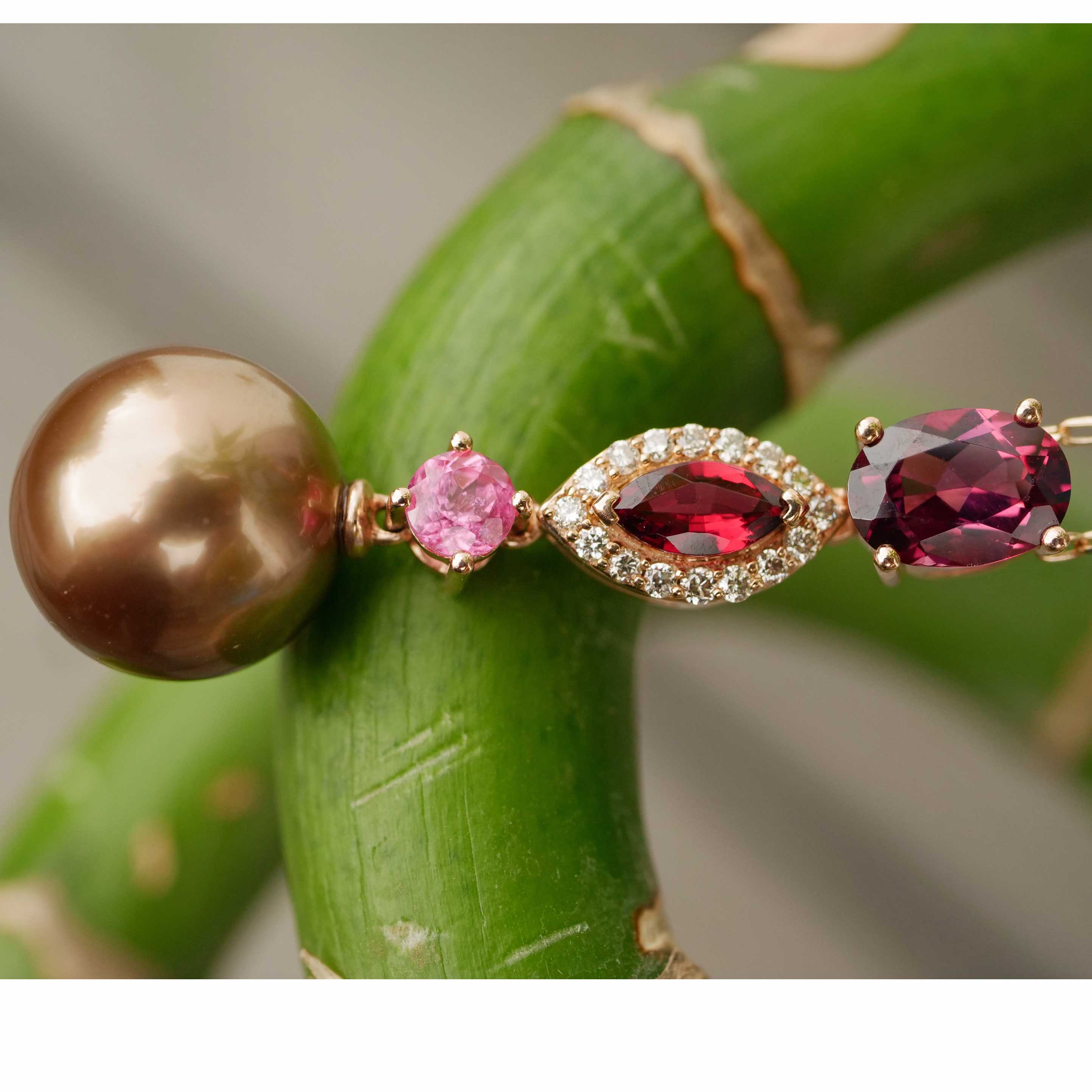 Südsee Perl Rhodonit Brillant Anhänger mit Kette 750er Rosegold...warme Rottöne für kuschlige Tage