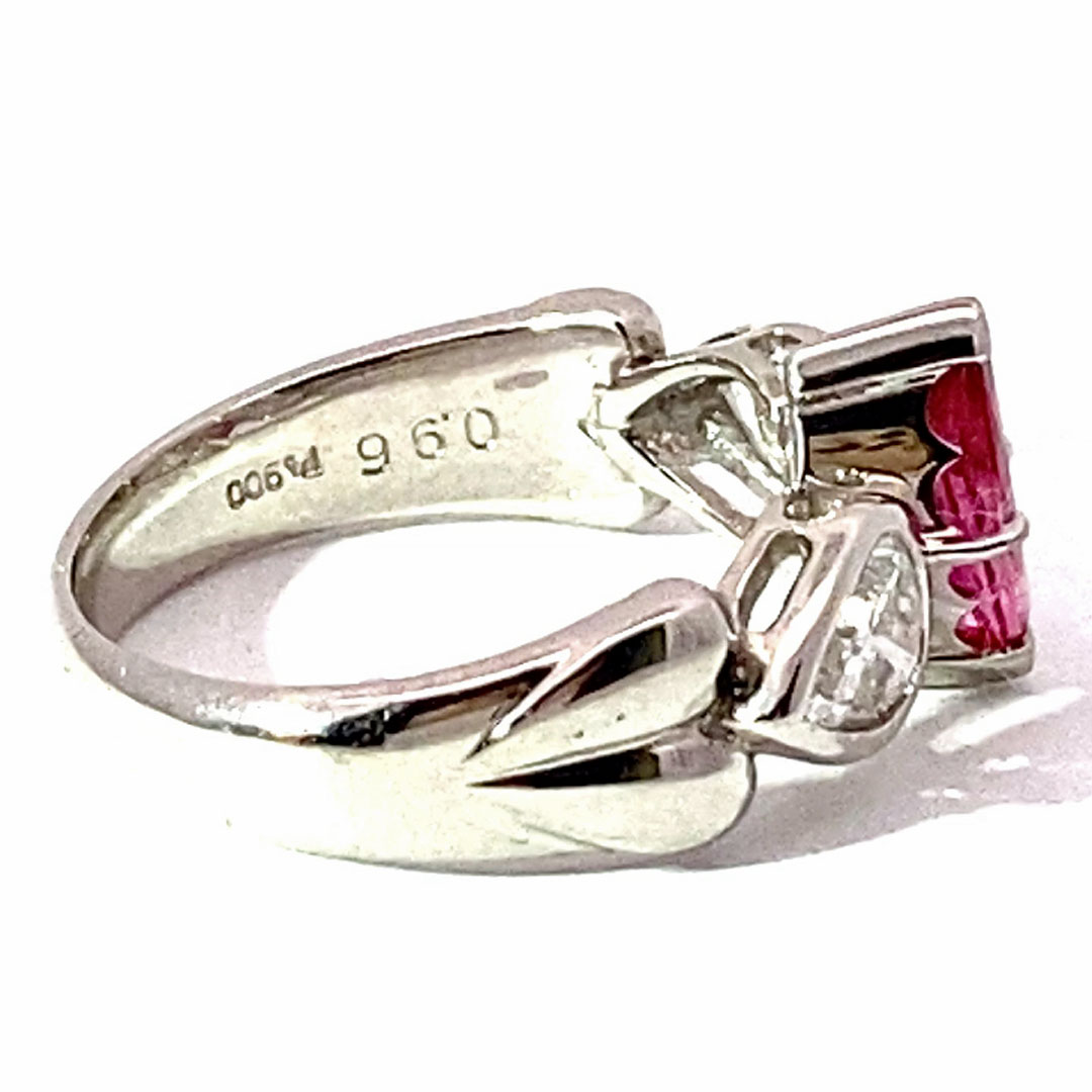 Rubin Brillanttropfen Ring in 900er Platin AAA 0.96 ct 2x 0.465 ct W Lupenrein