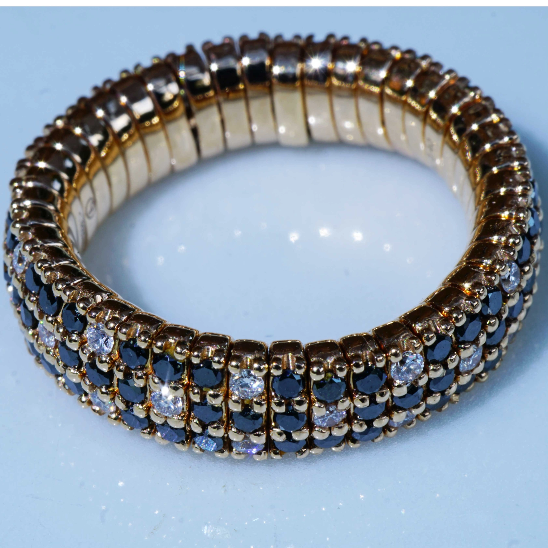 Brillant Ring dreireihig Magic flexibel schwarz weiss 0.90 ct 0.40 ct TW SI Silhouette Schmuck