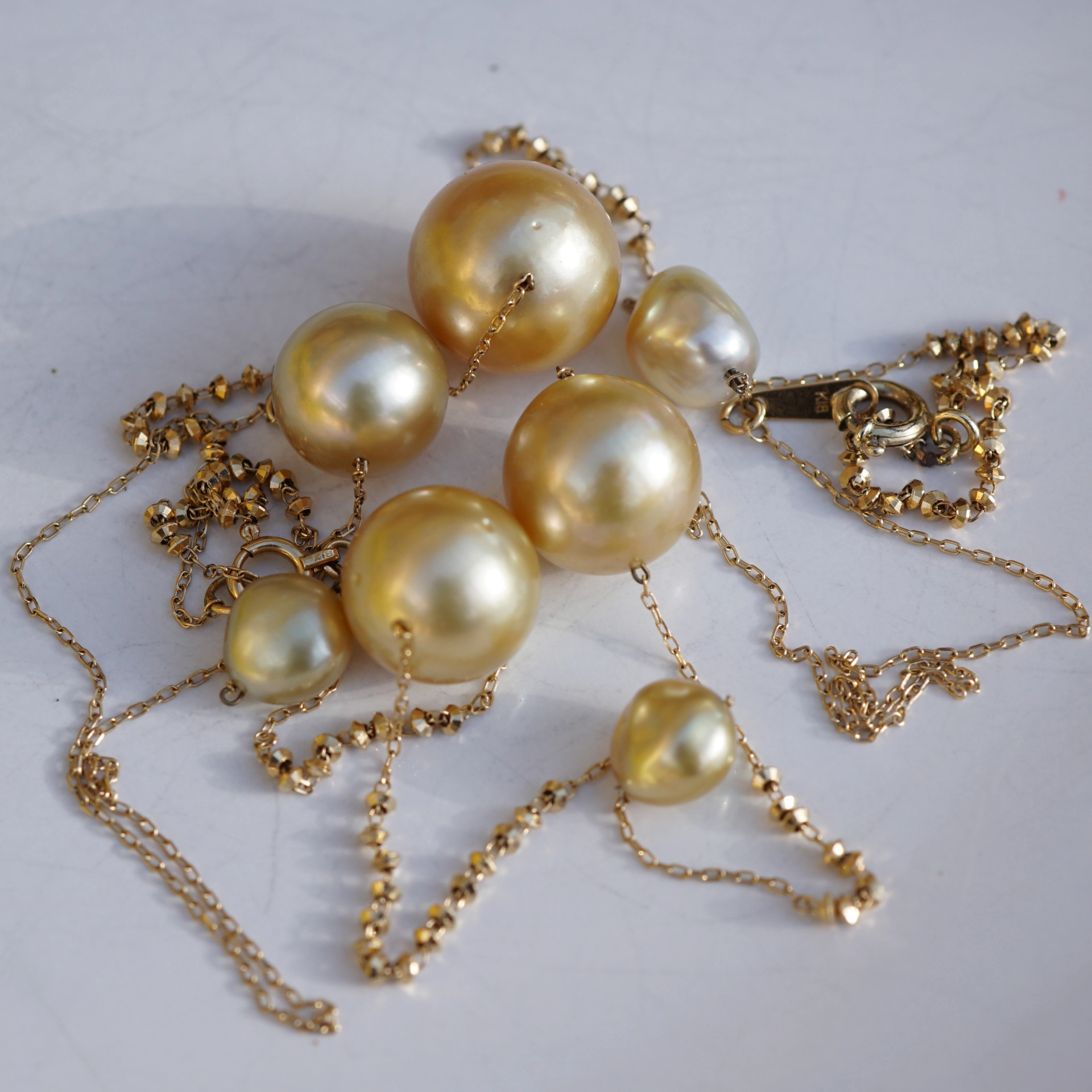 Südseeperl Collier 750er Gelbgold Kette und Armband total 70 cm natur goldfarben
