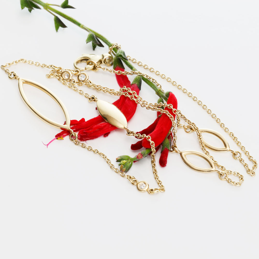 Motion Brillant Collier von Silhouette Schmuck Pforzheim in 585er Gelbgold 0.06 ct W SI