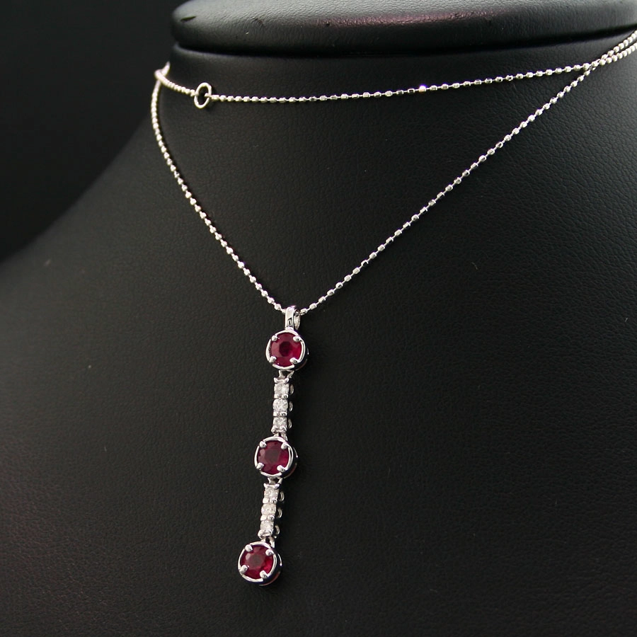 Rubin-Brillant-Anhänger mit Kette, 750er-Gold, 18 kt Weißgold,