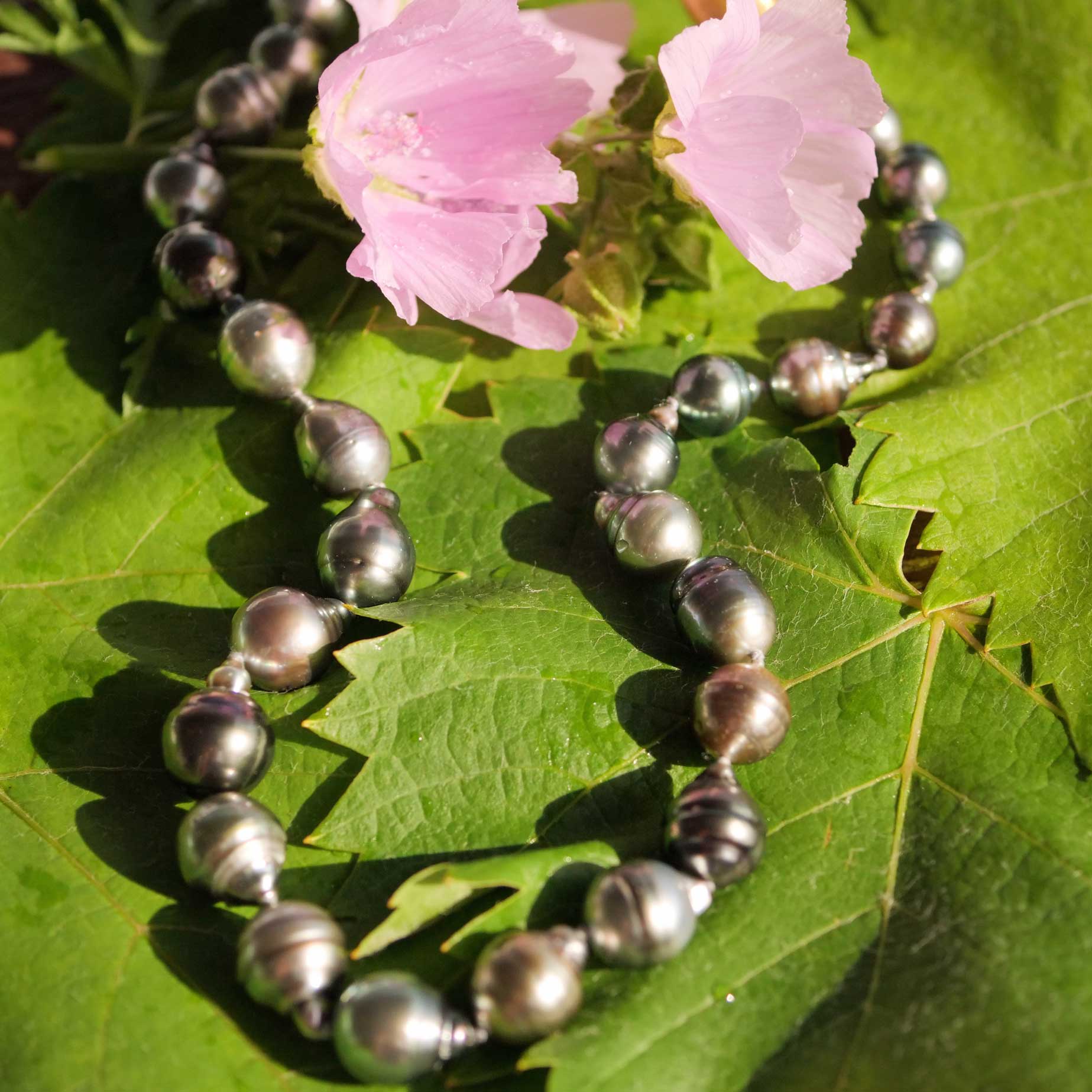 Tahiti Zuchtperl Collier 8-11  mm barocke schöne Qualität mit intensiven Lüster unbehandelt 48 cm lang
