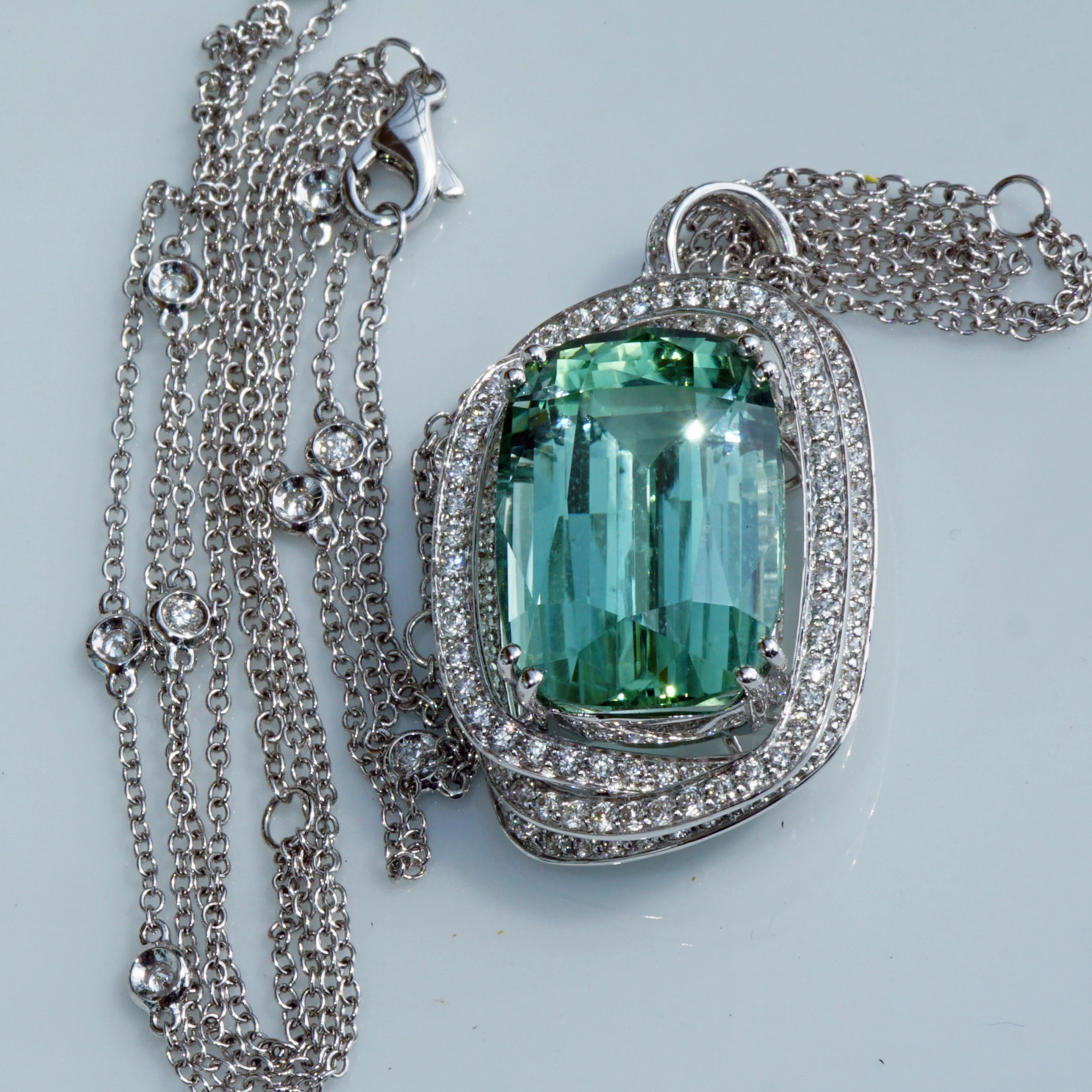 Turmalin Brillant Collier 750er Weissgold 21 ct 2.10 ct MEER SCHAUMGRÜN...ein Investment