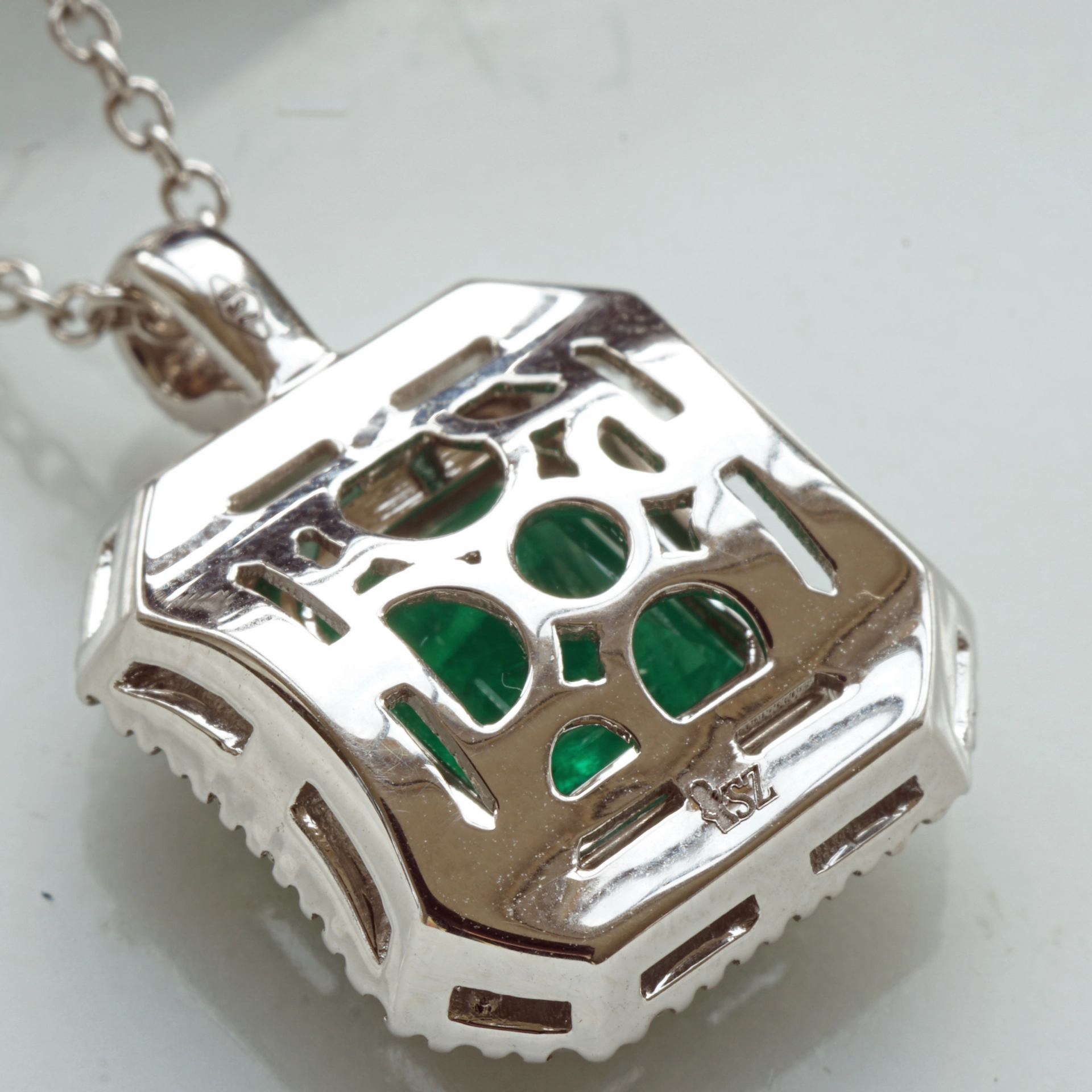Smaragd Brillant Anhänger mit Kette 750er Weissgold 2.13 ct Panjshir/Afghanistan