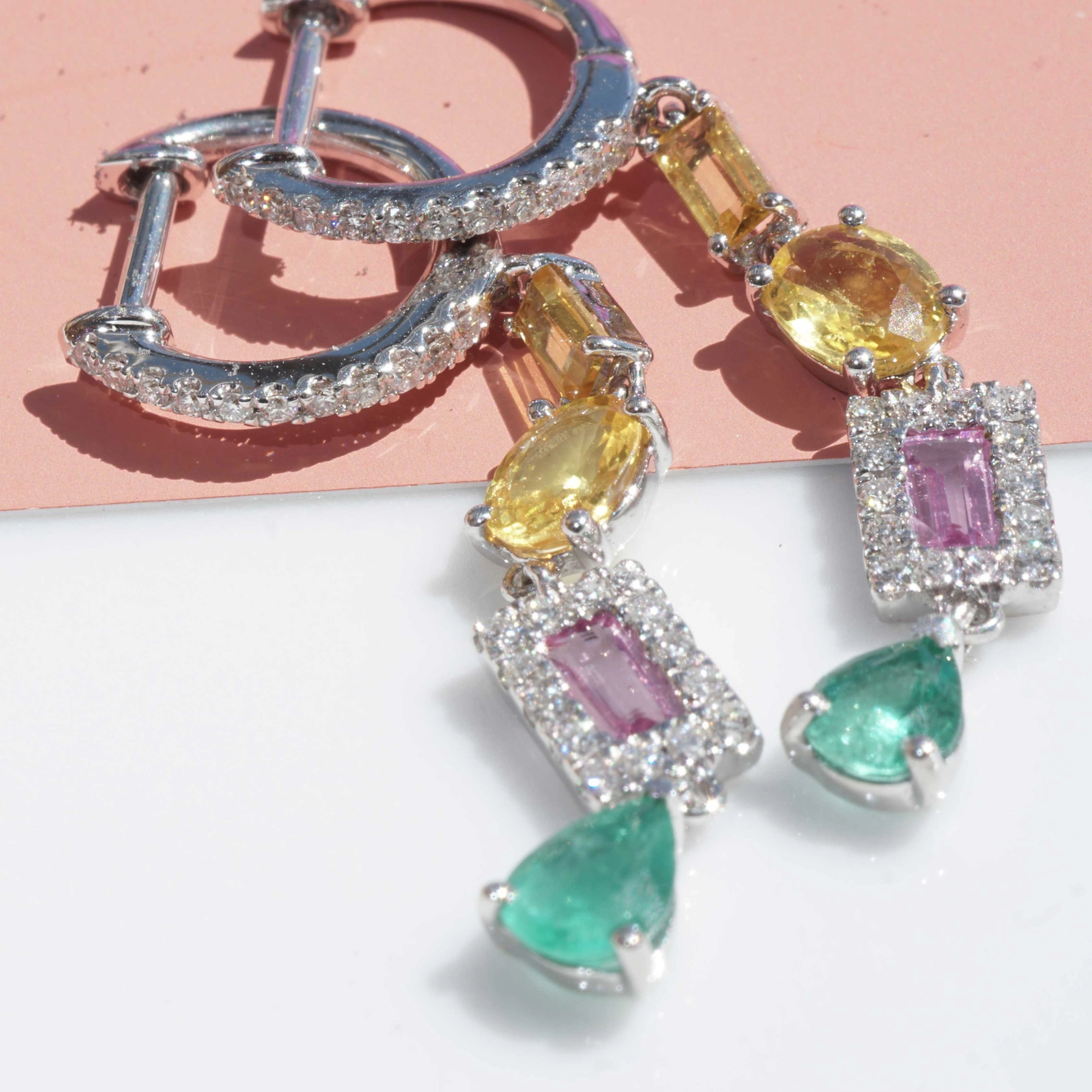 Smaragd Saphir Brillant Ohrhänger 750er Weissgold 0.50 ct 1.20 ct 0.26 ct....Confetti Style...bunt