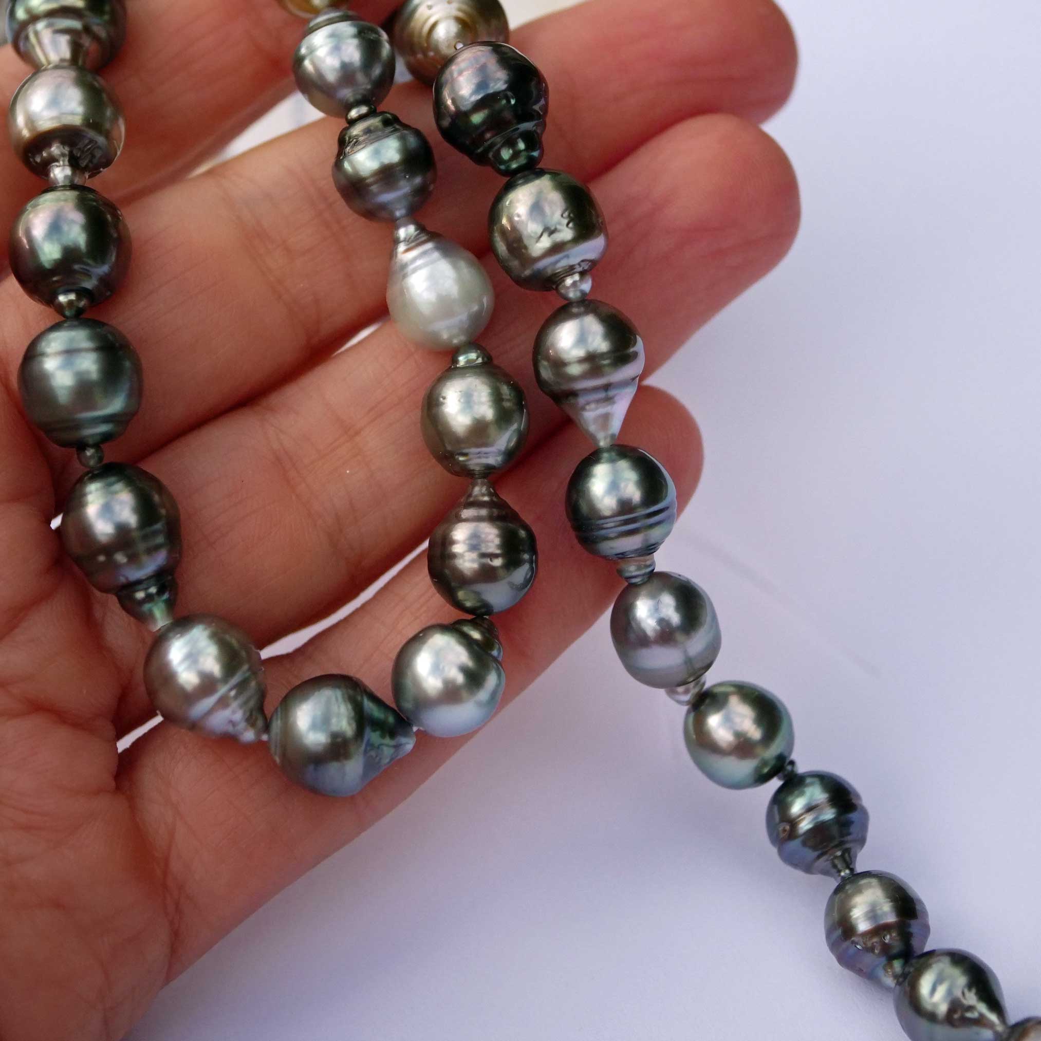 Tahiti Zuchtperl Strang 8-11  mm barocke schöne Qualität mit intensiven Lüster unbehandelt 