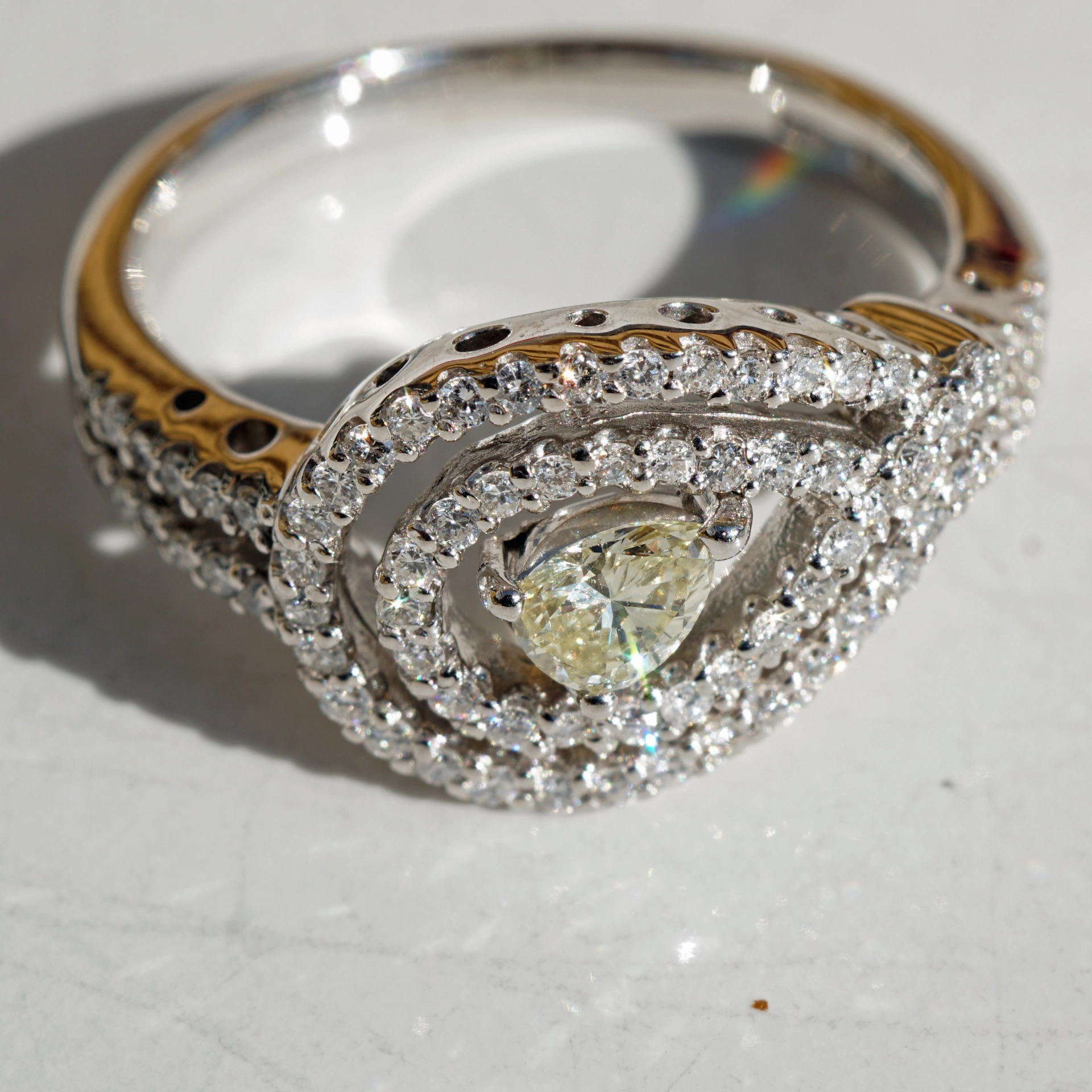Diamanttropfen Brillant Ring 0.22 ct 0.42 ct 750er Weissgold...Gala Dinner
