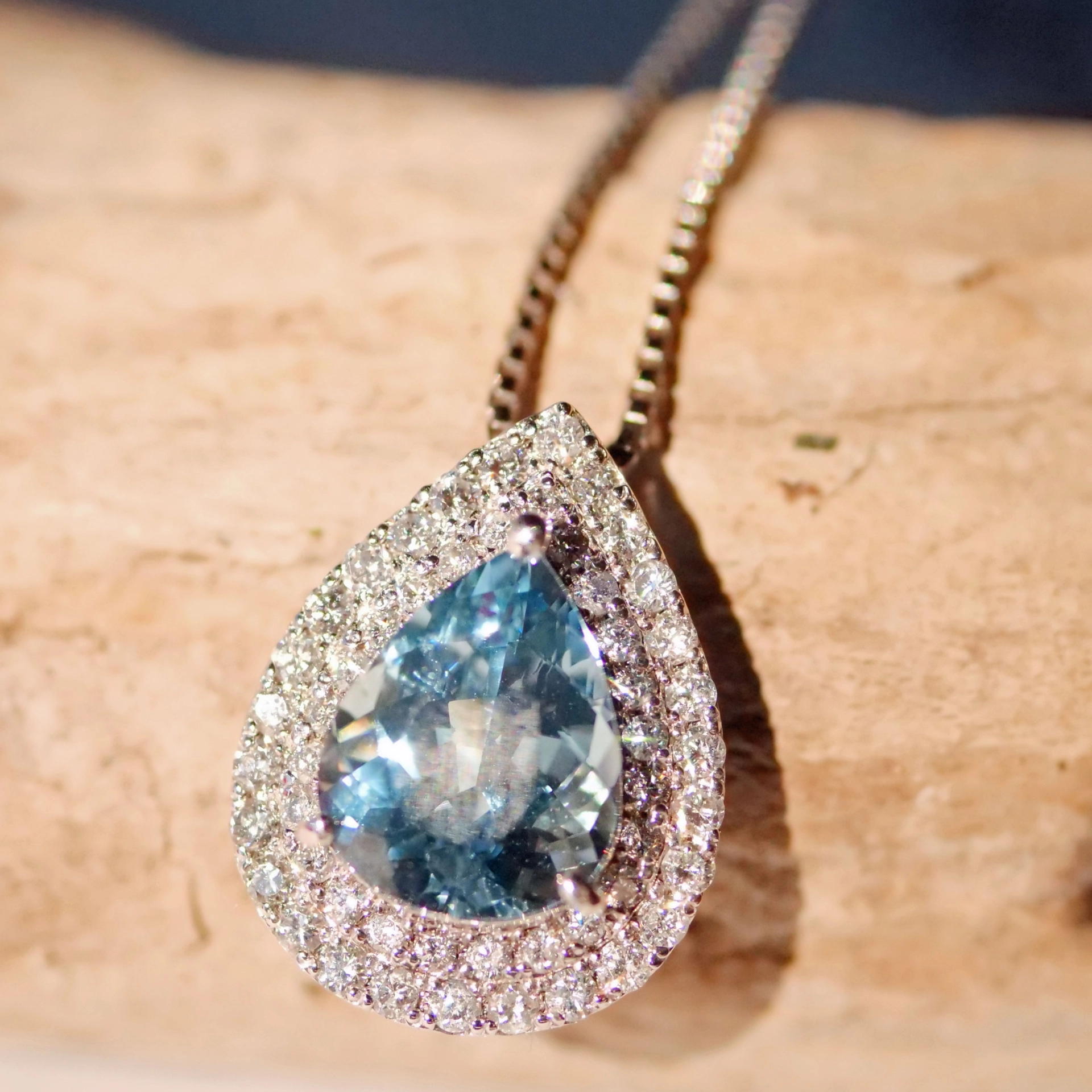 Santa Maria Aquamarin Brillant Anhänger 2.73 ct 0.63 ct Platin 950 intensive Farbbrillanz