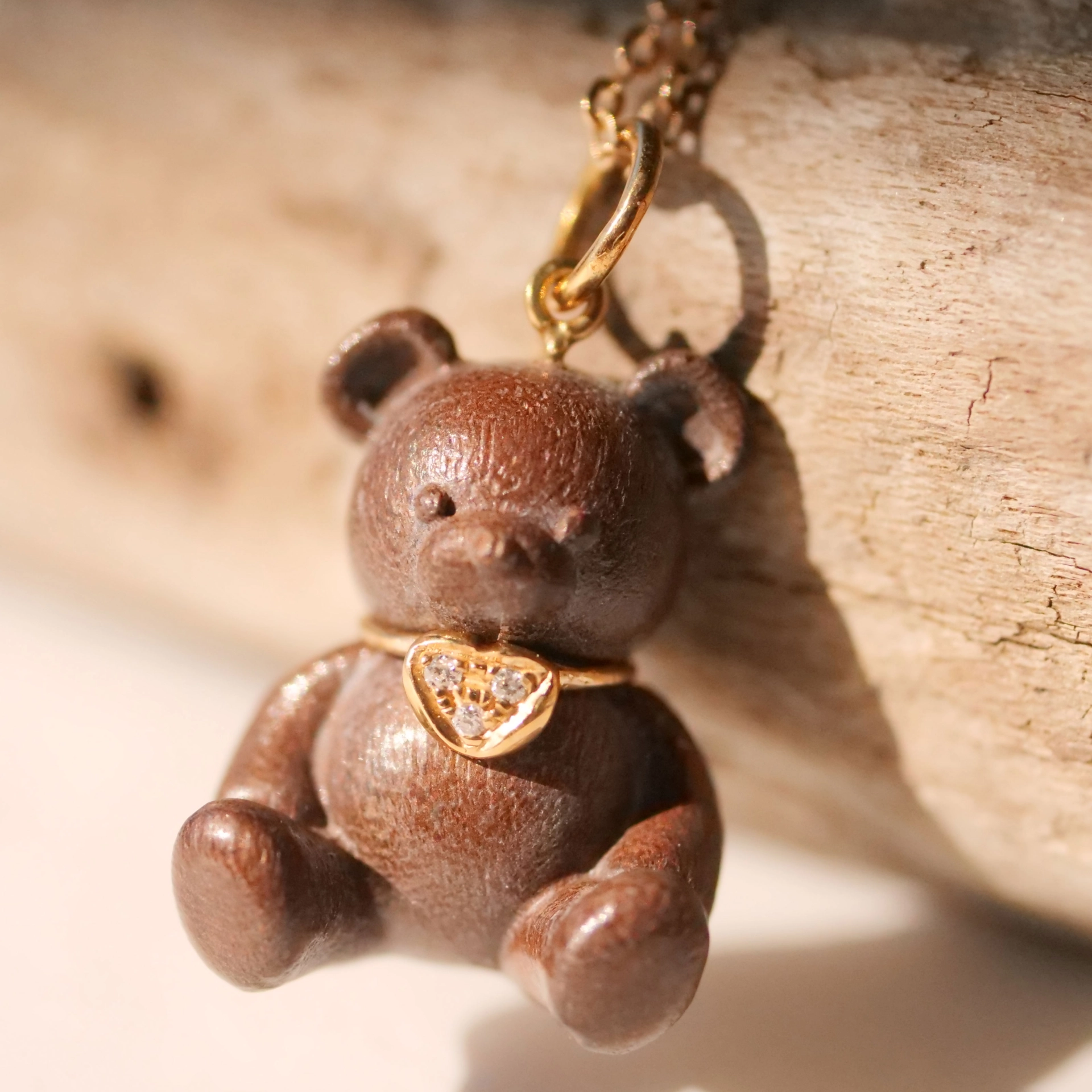 Brillant Anhänger Teddybärchen mit Herz 750er Gelbgold 24 x 14 x 12 mm zuckersüüs