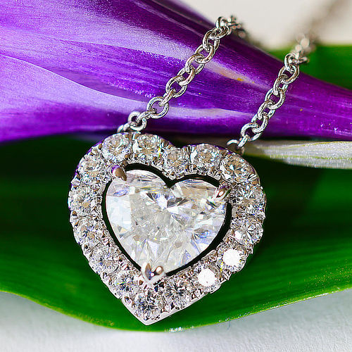anhaenger-brillant-herz-weissgold-IMG-0010-3