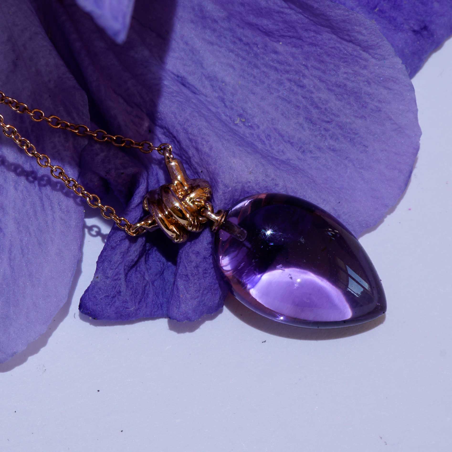 Für Segler... Anhänger mit Kette 750er Rosegold...zarte Knotenform mit großen Amethyst Drop