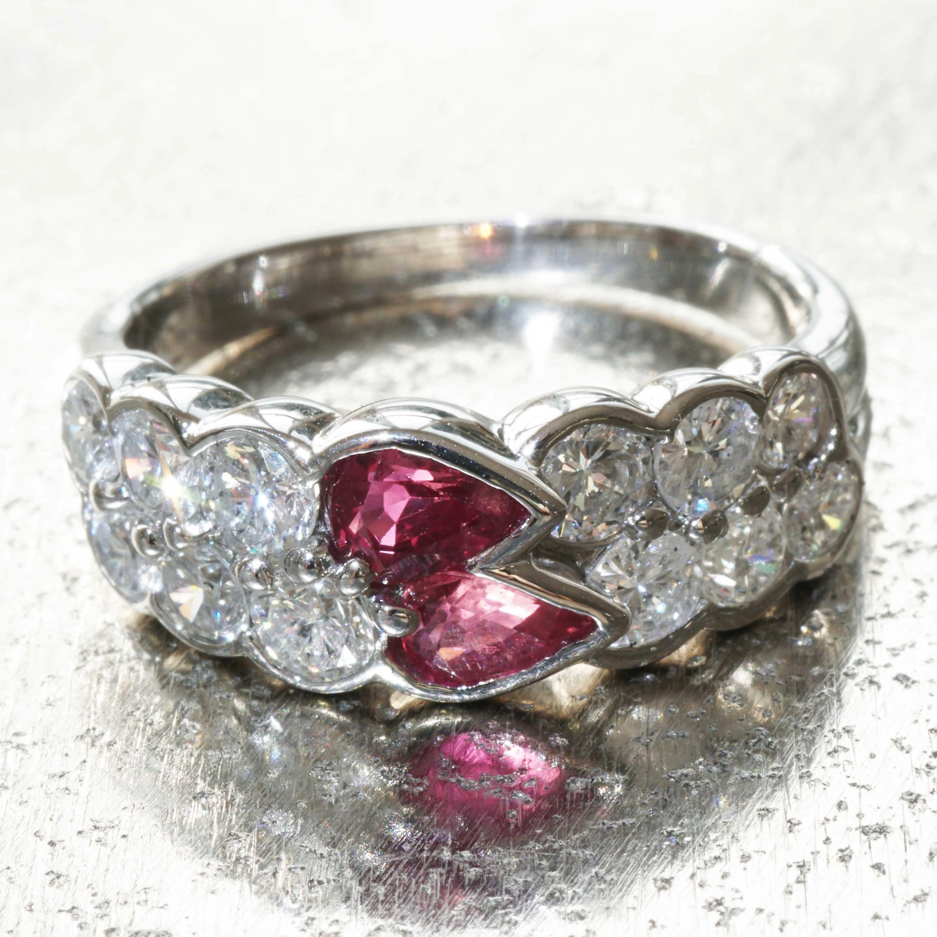 Rubin Brillant Ring 900er Platin 0.72 ct 1.13 ct .....da lächelt einem eine tolle Qualität entgegen