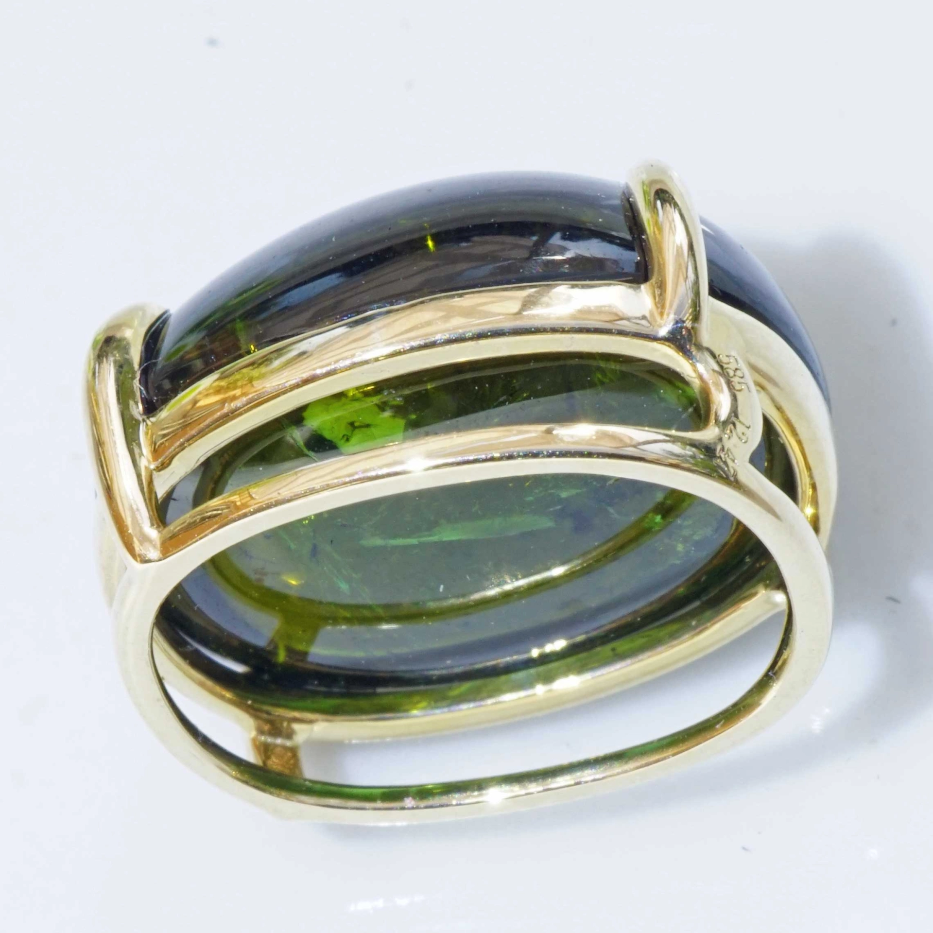 Turmalin Cabochon Anhänger 750er Gelbgold 12.47 ct feine transparente Farbqualität