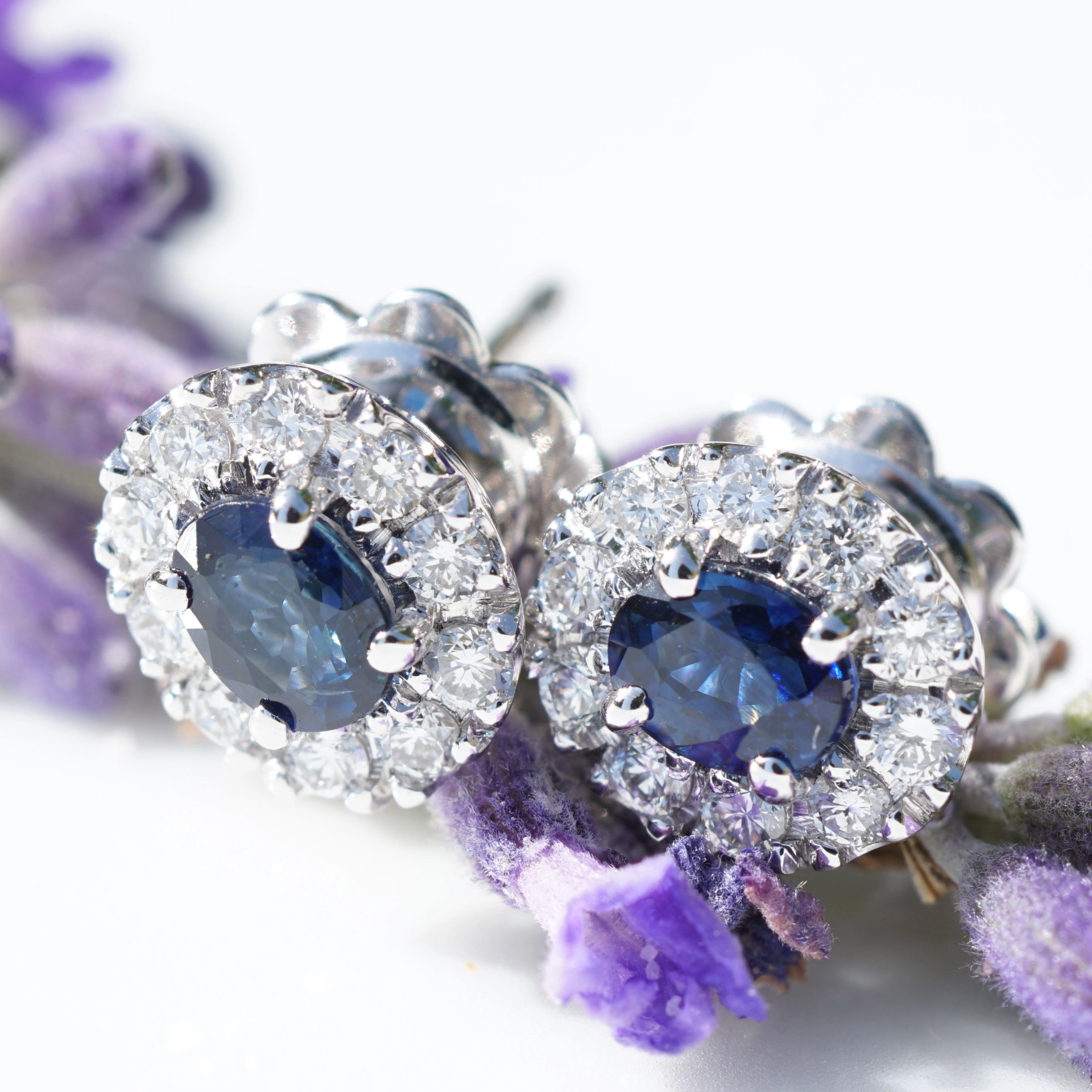 Saphir Brillant Ohrstecker liebevoll angefertigt in Italien 750er Weissgold....Buongiorno