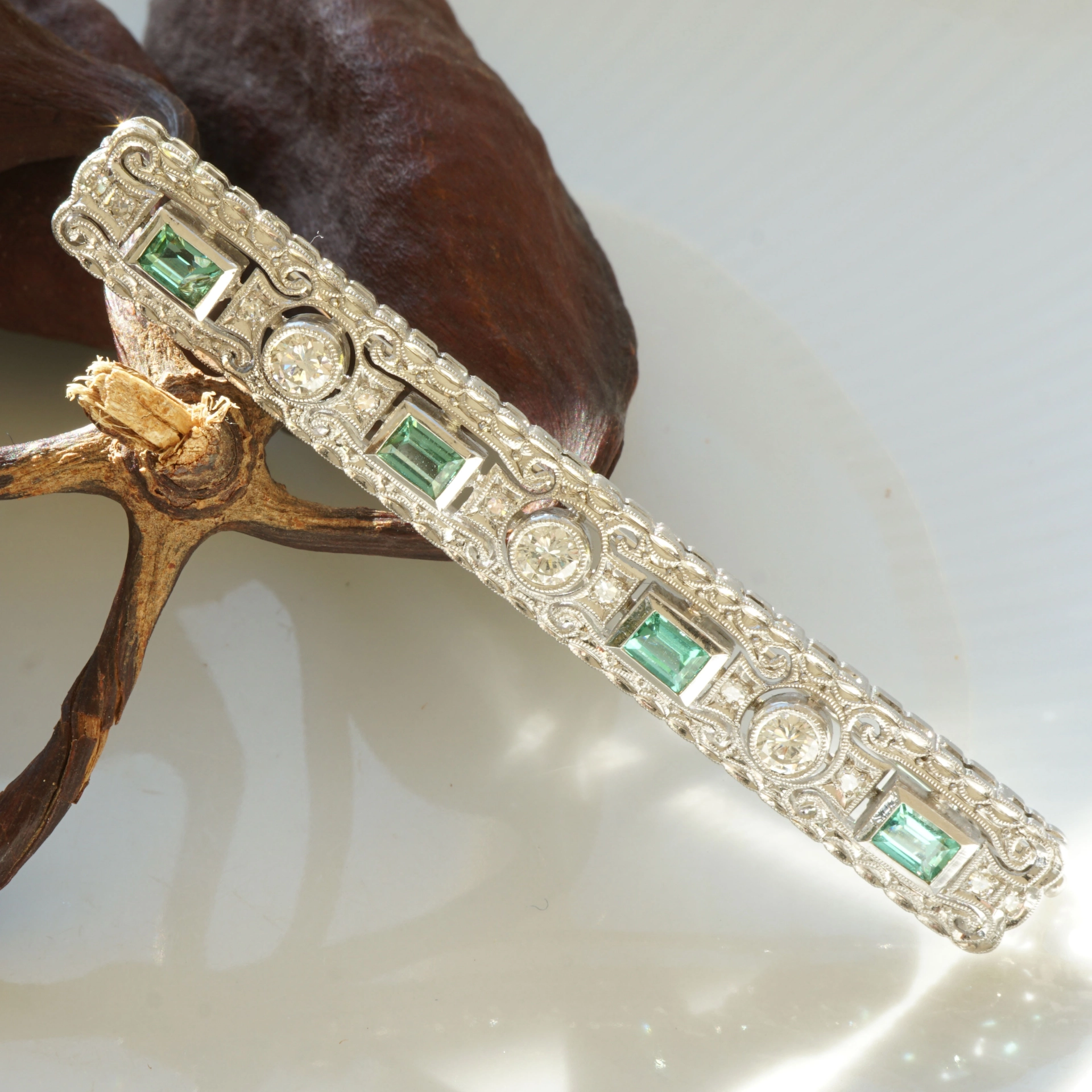 Vintage Stabbrosche um 1960 im Art Deco Stil 750er Weissgold 0.55 ct TW/VS
