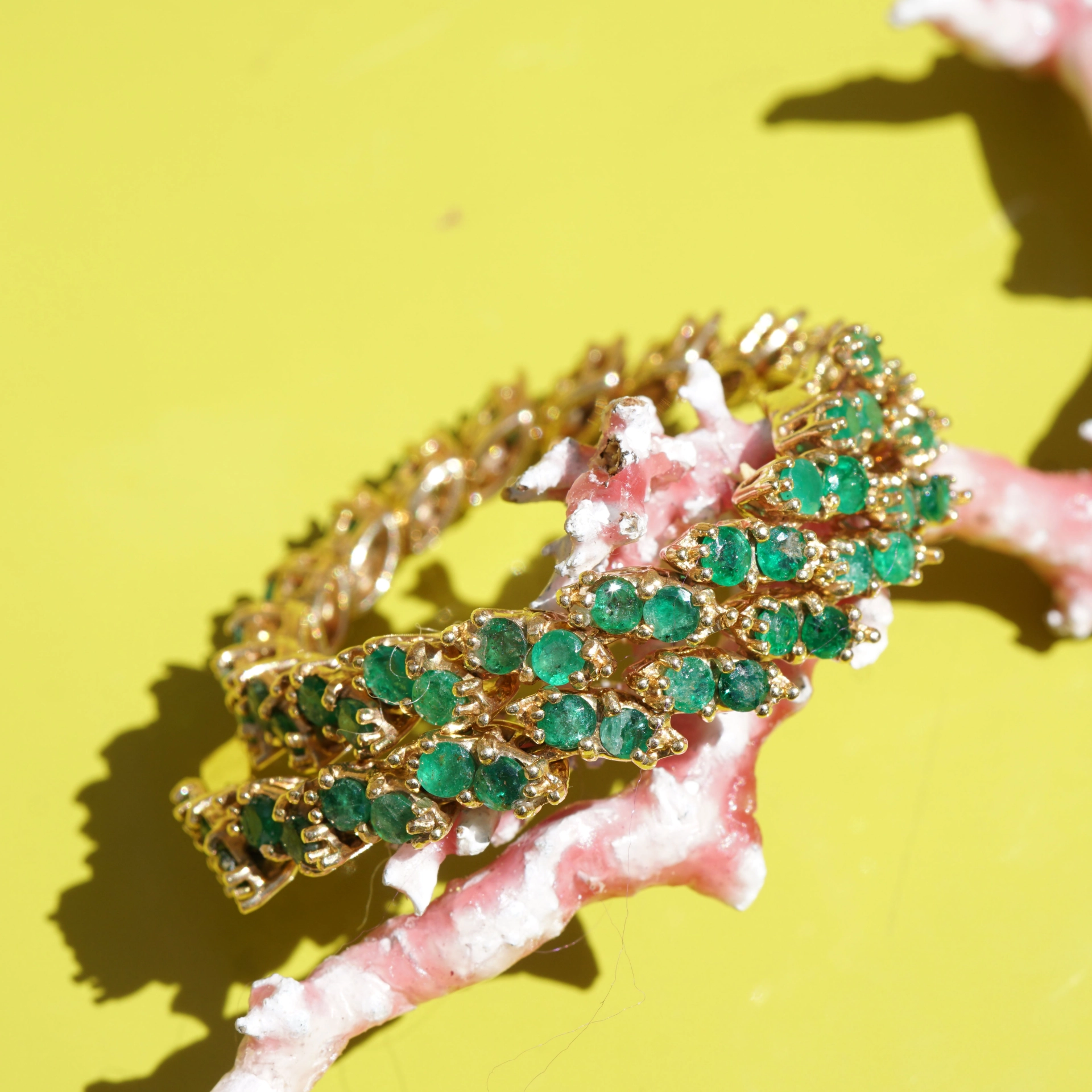 Smaragd Armband in 585er Gelbgold sehr massive Montur 21 Gramm 4.50 ct