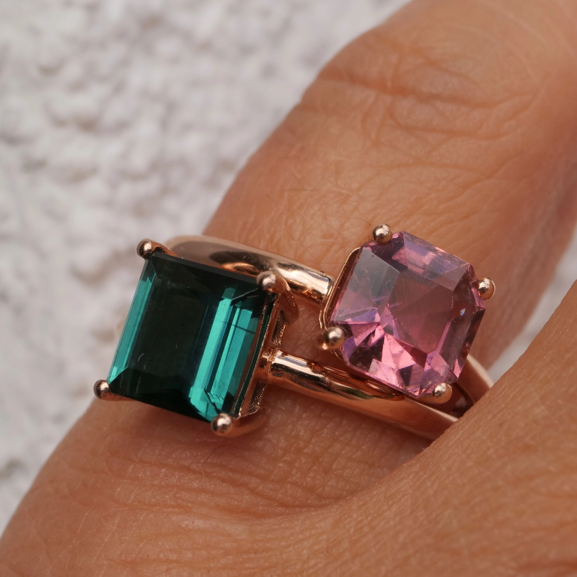 Turmalin Ring 750er Rosegold 2.36 ct grandiose Fliederfarbe Pink Bläulich AAA+