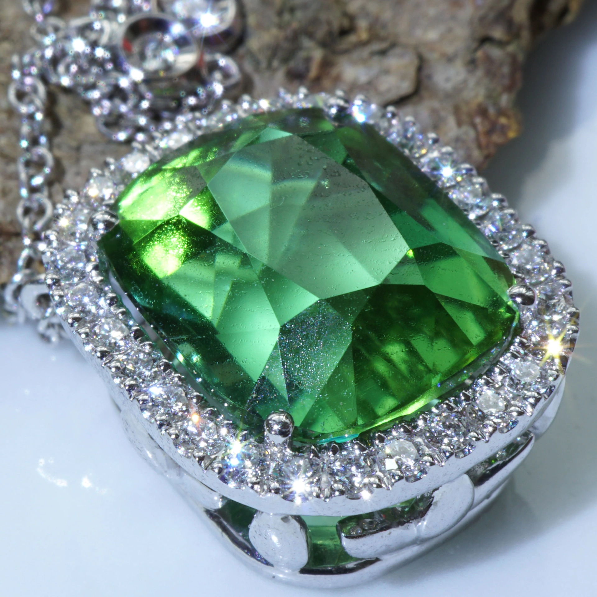 Turmalin Brillant Collier 750er Weissgold Investment lagun-grün Afghanistan 8.35 ct AAA+ Lupenrein