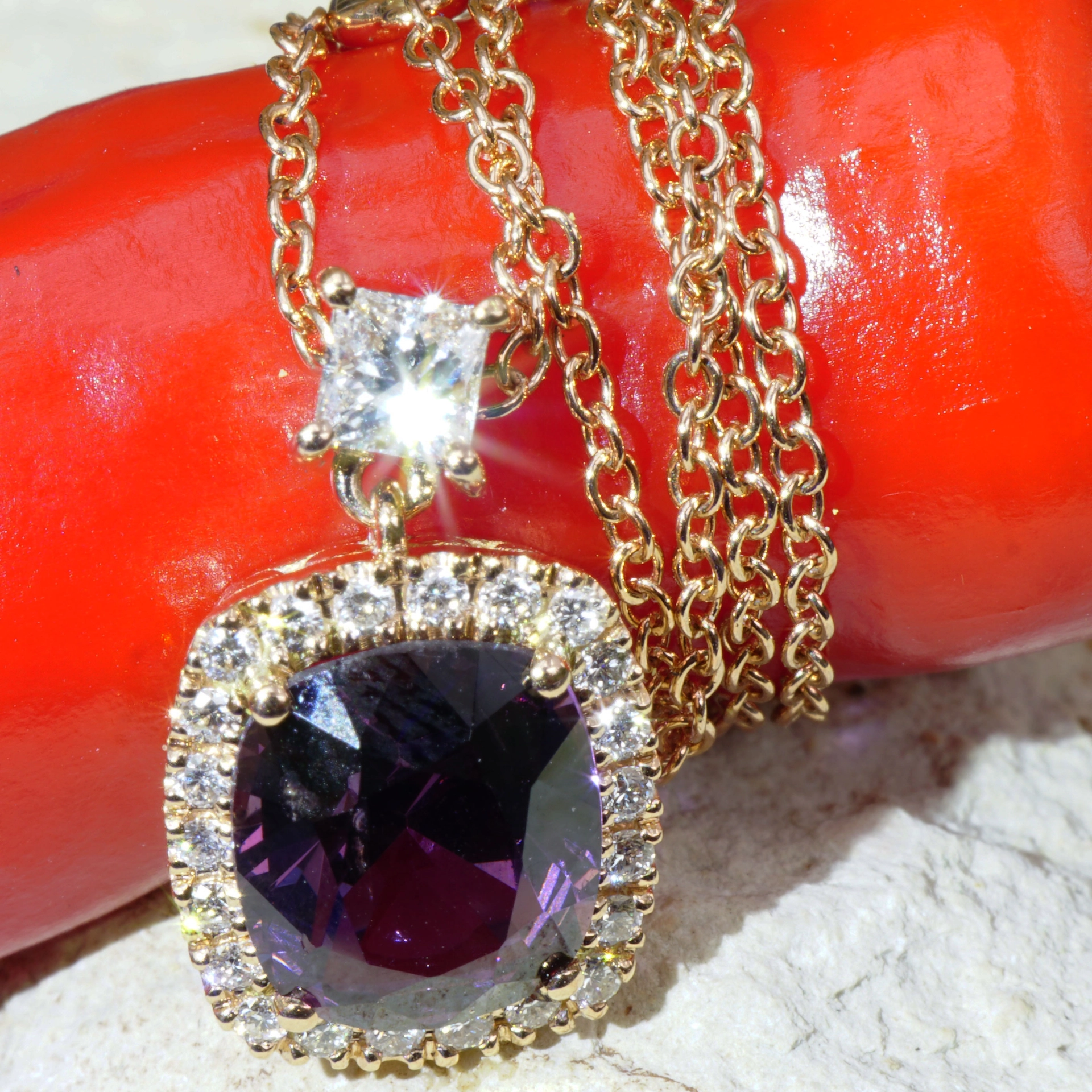 Spinell Diamant Collier 2.35 ct 0.39 ct Violett Burma 750er Rosegold..unglaubliche Lichtbrechung und