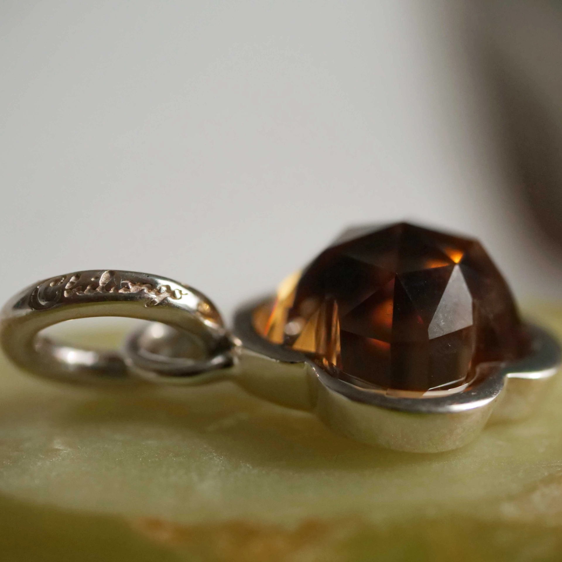 Original Chilango Citrin Anhänger Lilly Flower out of Nature 925er Silber toller Schliff 12x12 mm