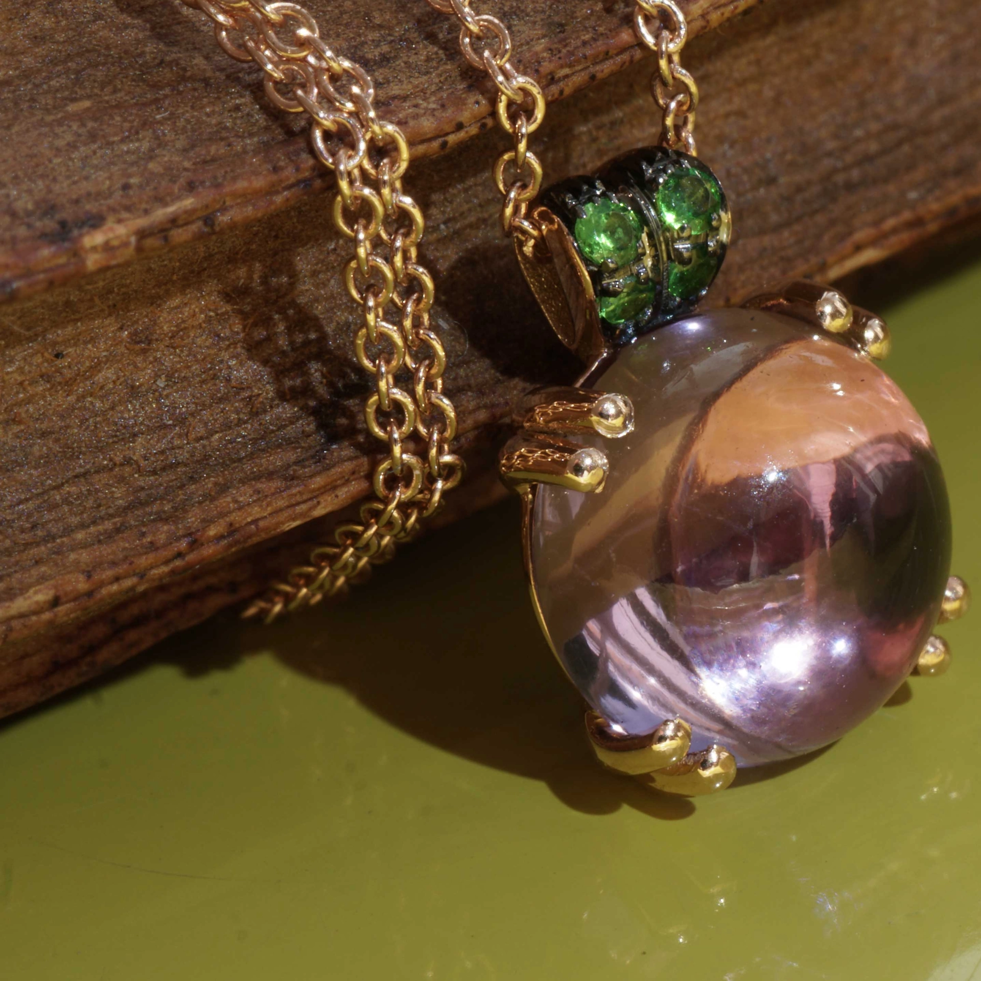 Amethyst Tsavorith Anhänger mit Kette 750er Rosegold...Bubbles..runde Edelstein Cabochons zum Verlie