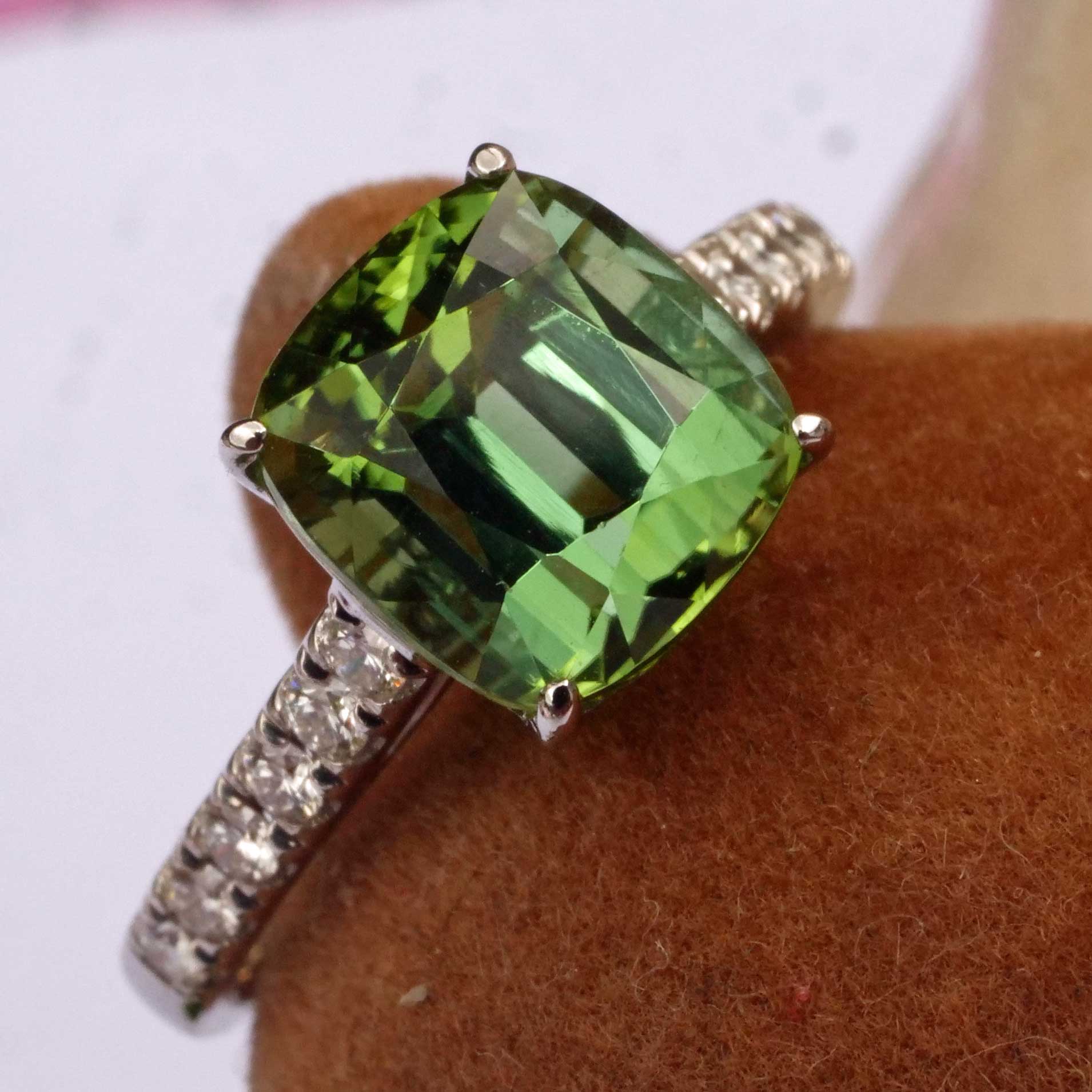 Lagun Grün-Blauer Turmalin Brillant Ring 750er Weissgold 3.90 ct 0.27 ct  Afghanistan Top Qualität