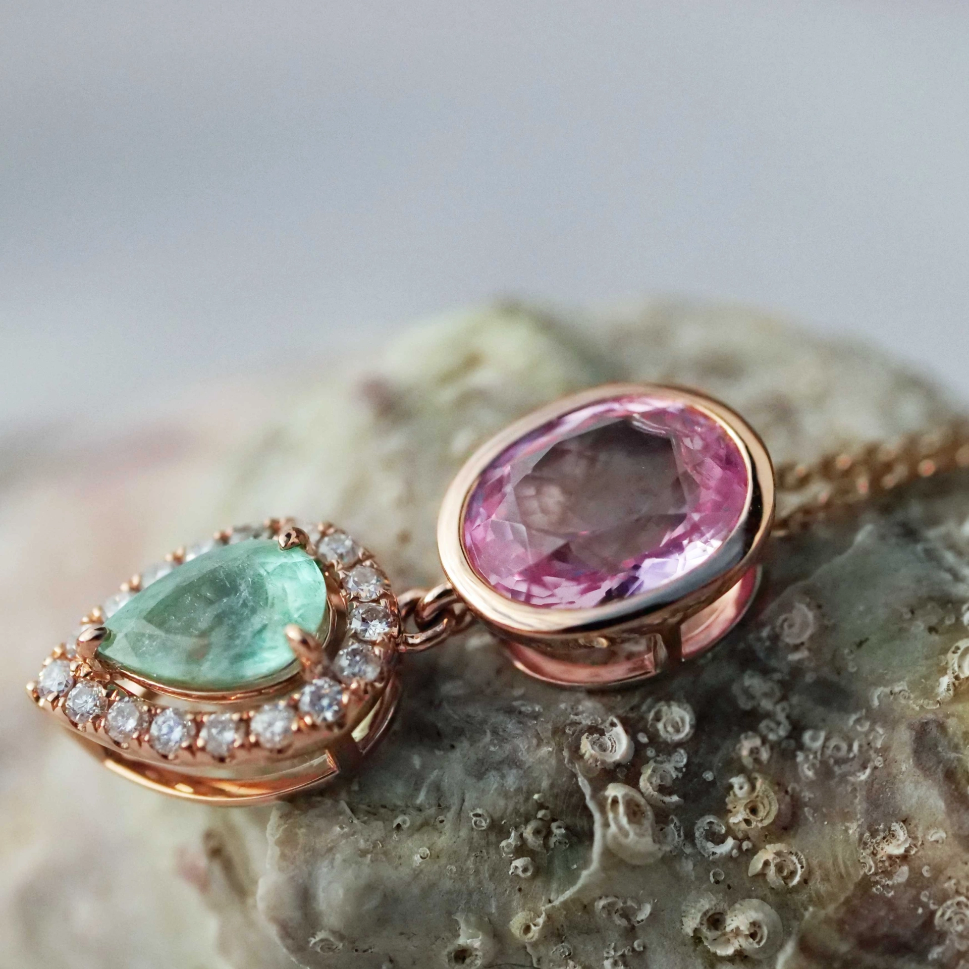 Paraiba Turmalin Spinell Brillant Anhänger 750er Rosegold Traumfarben Kombination Pink Blau-Grün