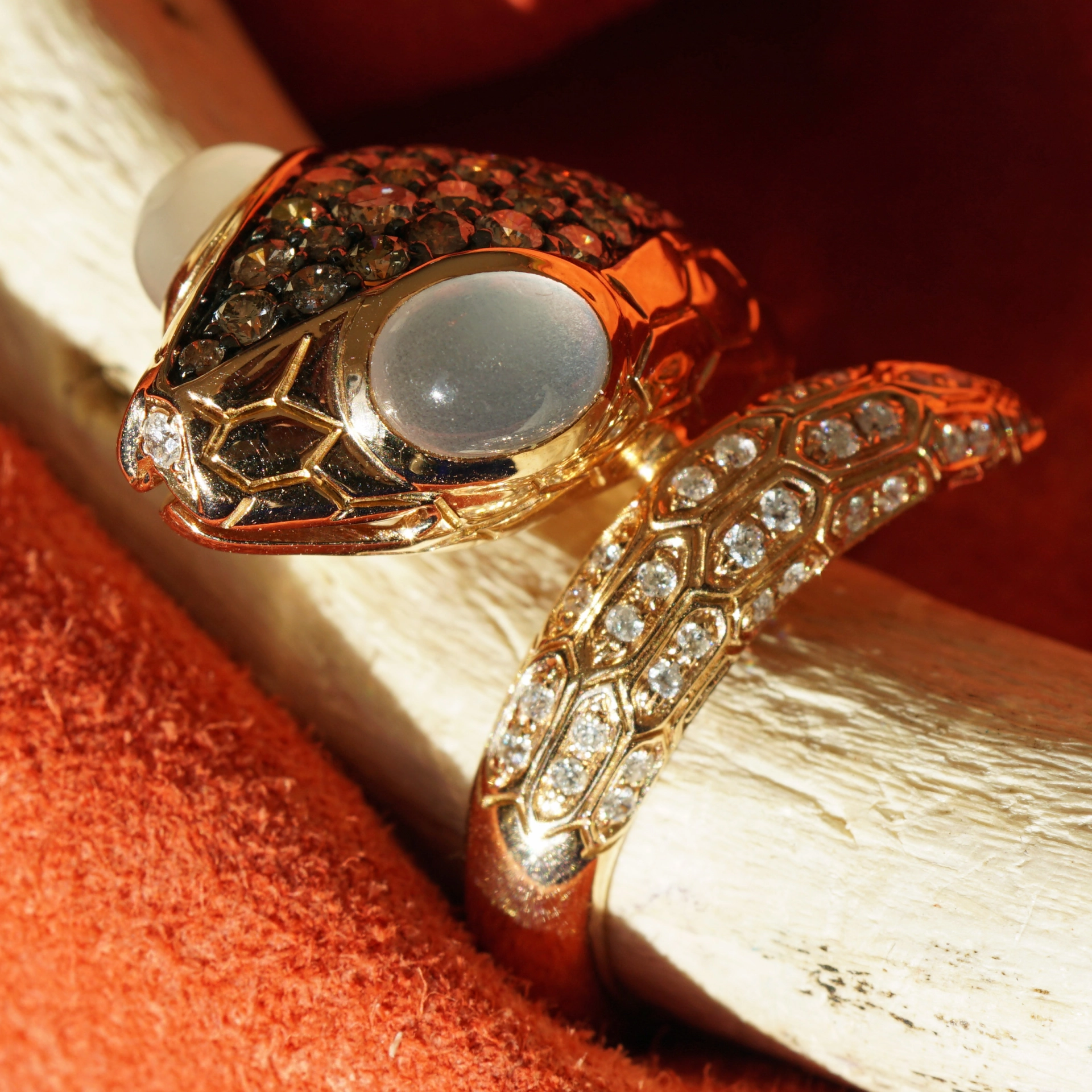 Schlange Mondstein Brillant Ring 750e Gold Rosegold gewaltig schön
