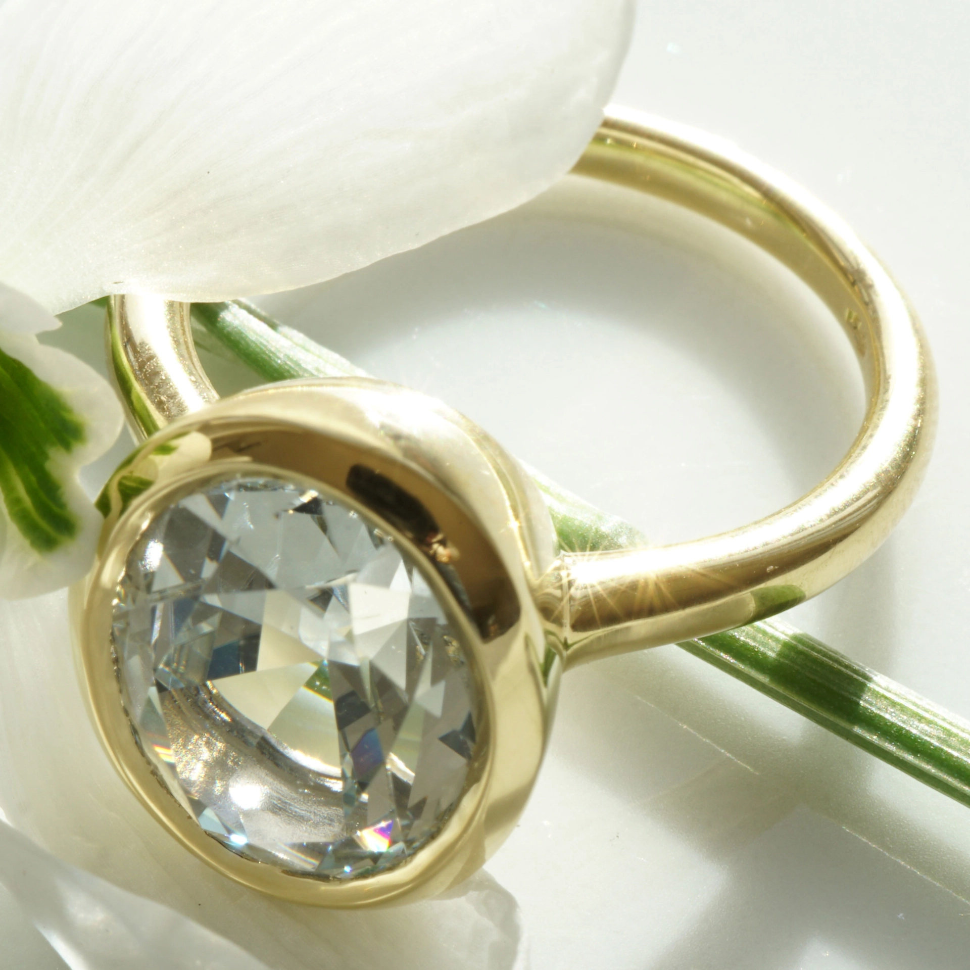 Goshenit Beryll Ring 4.82 ct 750er Gelbgold Mosambik...farblose Reinform