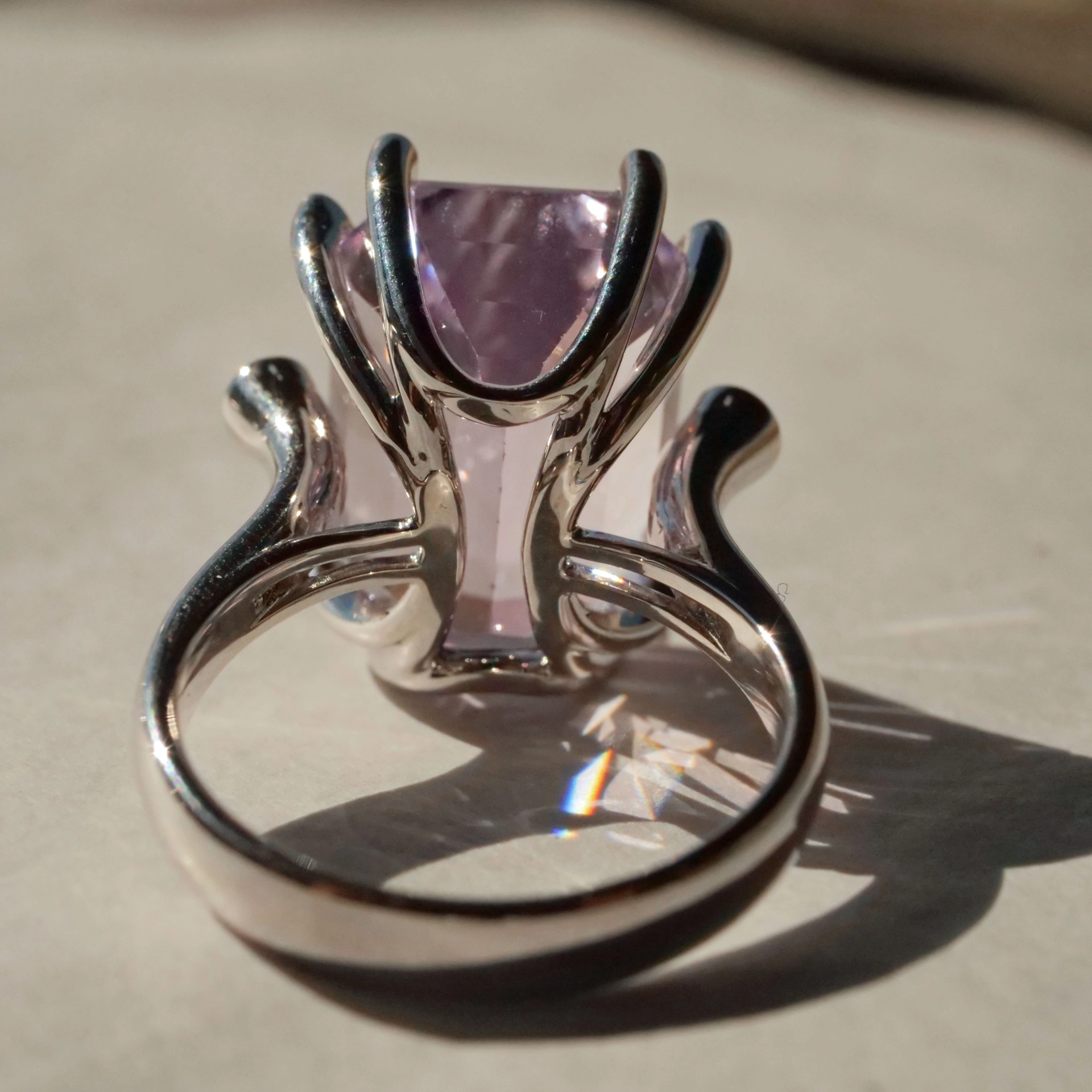 Kunzit Brillant Ring 18.64 ct 0.13 ct TW VS 750er Weissgold....Top Qualität stilsicher schön