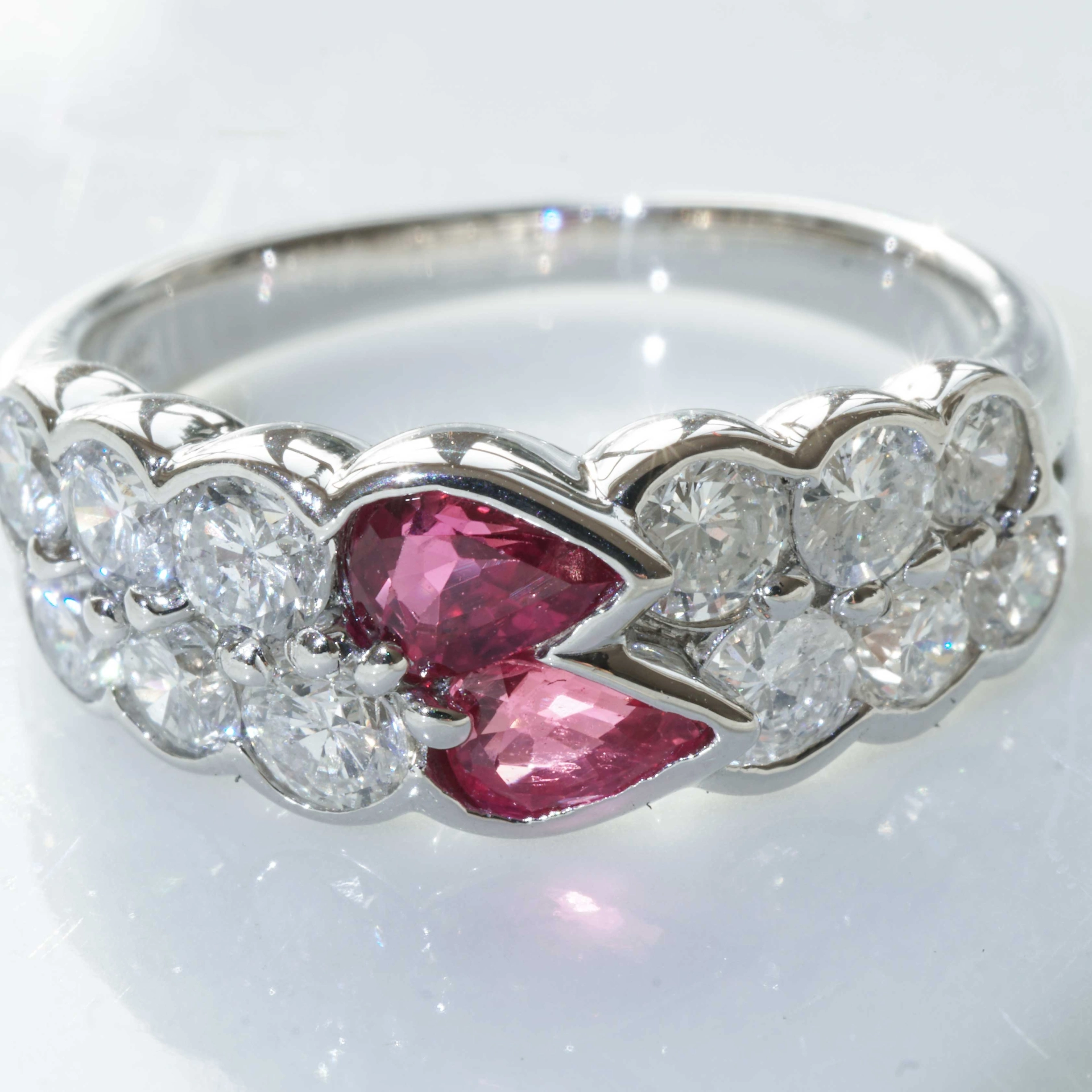 Rubin Brillant Ring 900er Platin 0.72 ct 1.13 ct .....da lächelt einem eine tolle Qualität entgegen