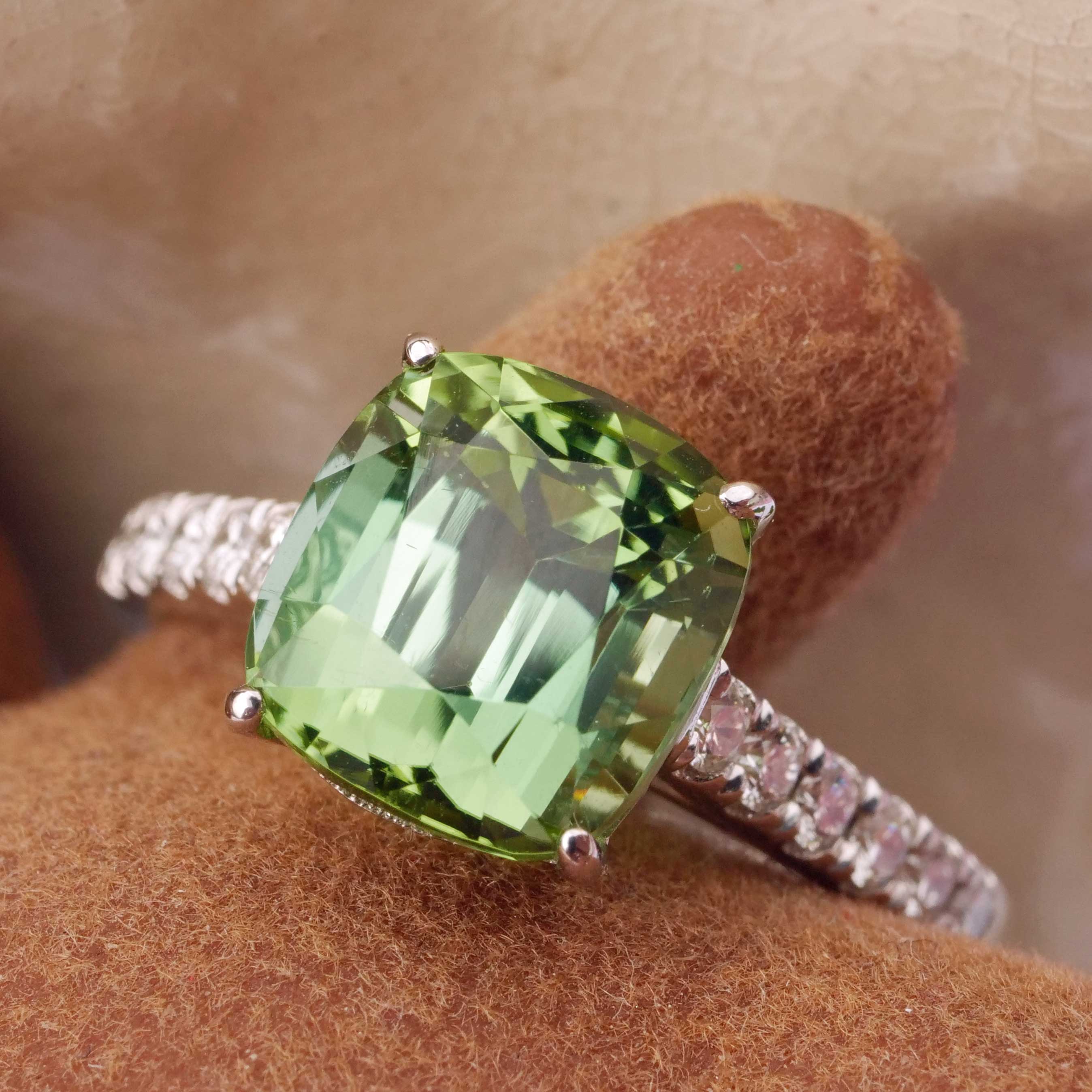 Lagun Grün-Blauer Turmalin Brillant Ring 750er Weissgold 3.90 ct 0.27 ct  Afghanistan Top Qualität