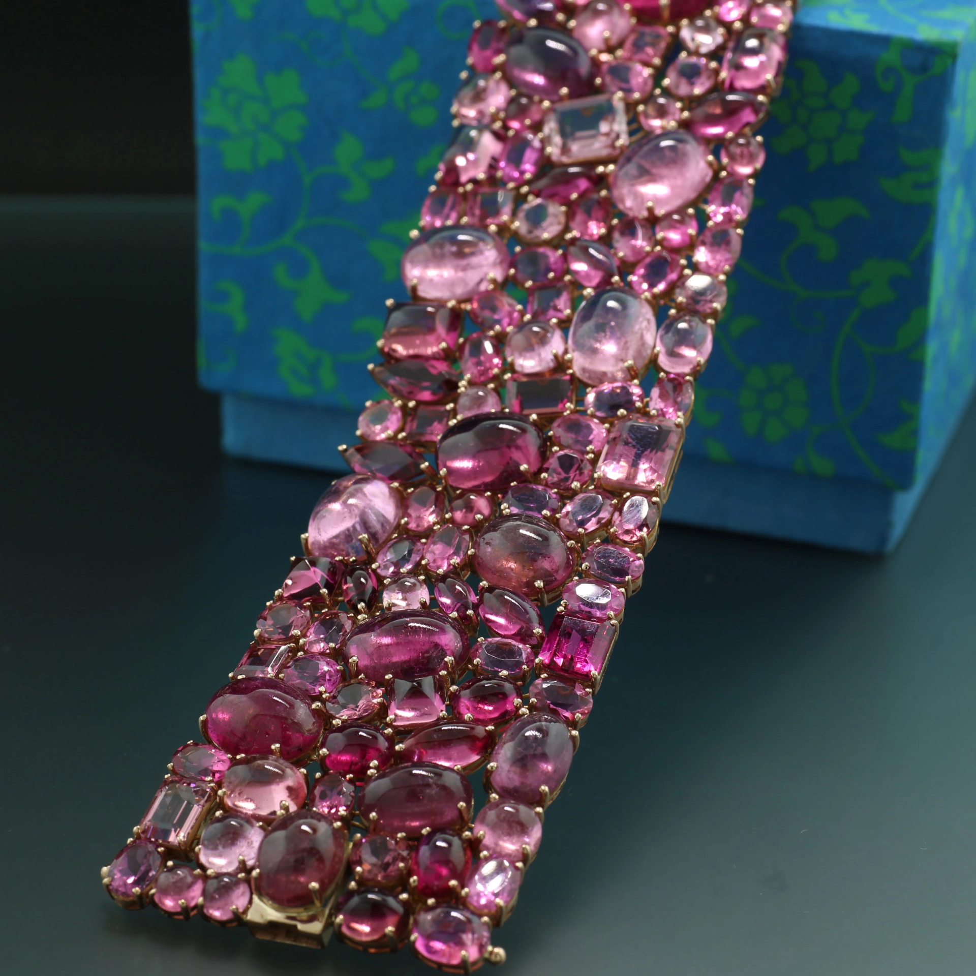 Turmalin Armband 233 carat in 750er Gelbgold