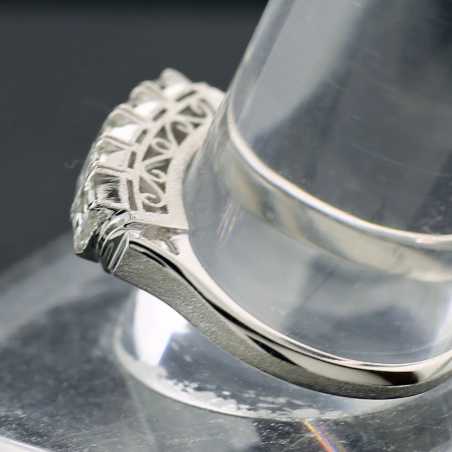 Diamant-Carre-Ring-0.70 ct-Platin-TW/LUPENREIN