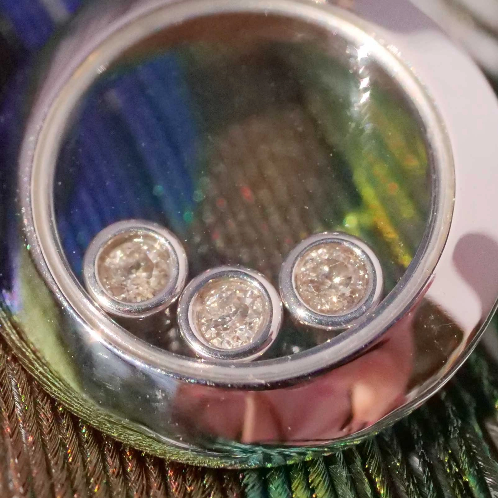 Anhänger mit beweglichen Brillanten in 750er Weissgold mit Kette in 333er Weissgold