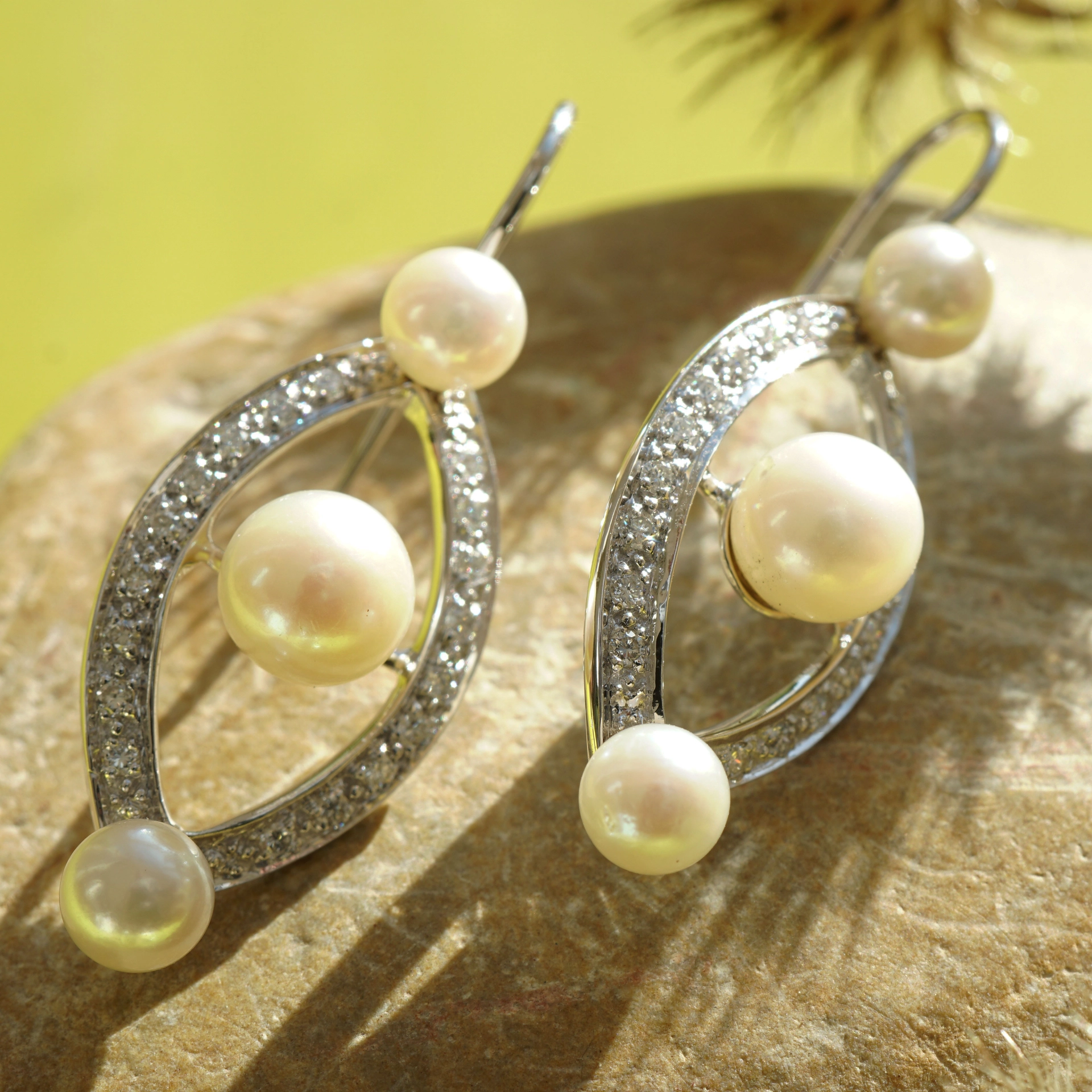 Brillant Perl Ohrhänger 750er Weissgold Ellipse Rivoire 0.44 ct W VS 40 x 14 mm