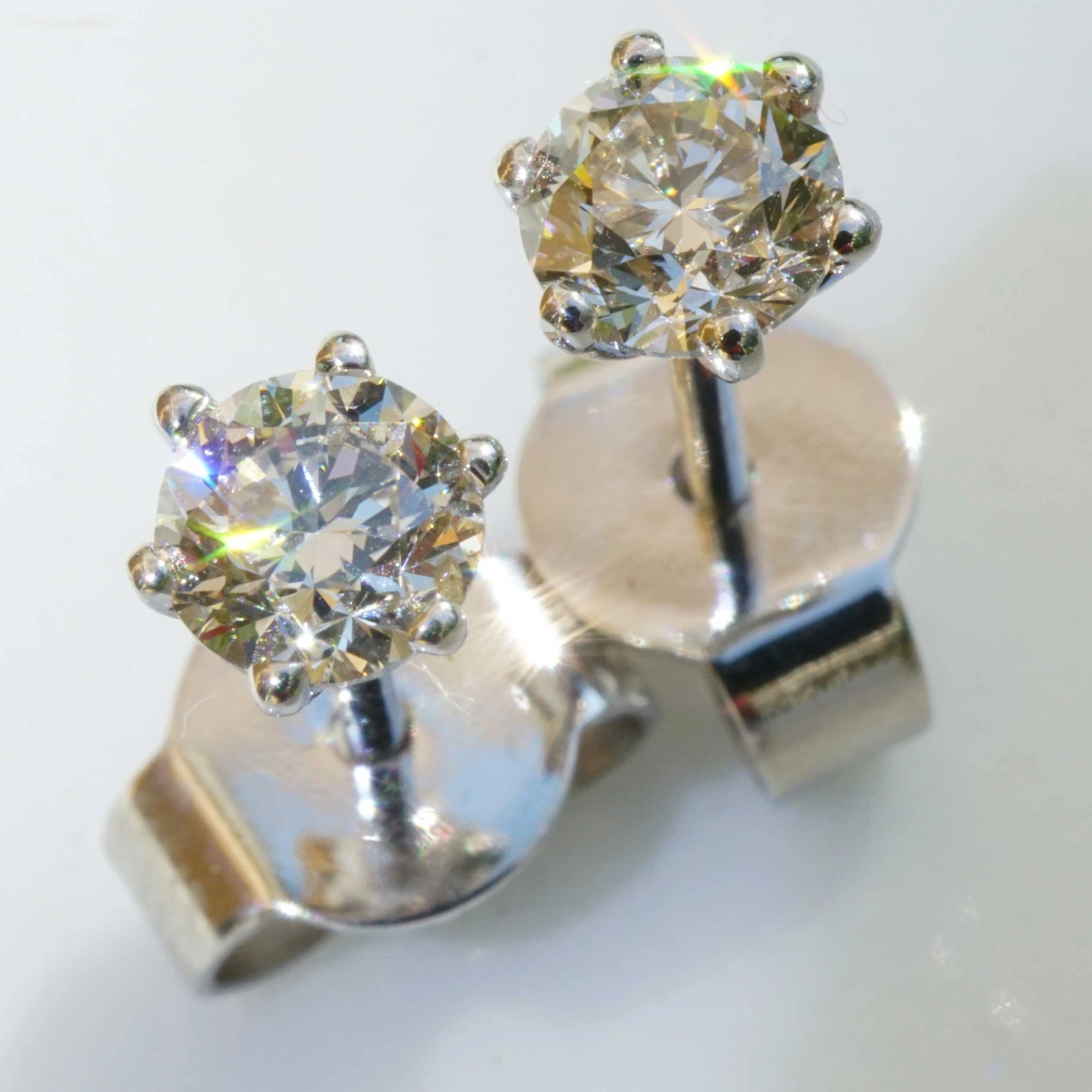 Brillant Ring Anhänger Ohrstecker 750er Weissgold Set 1.20 ct Getönt VS Silhouette Schmuck