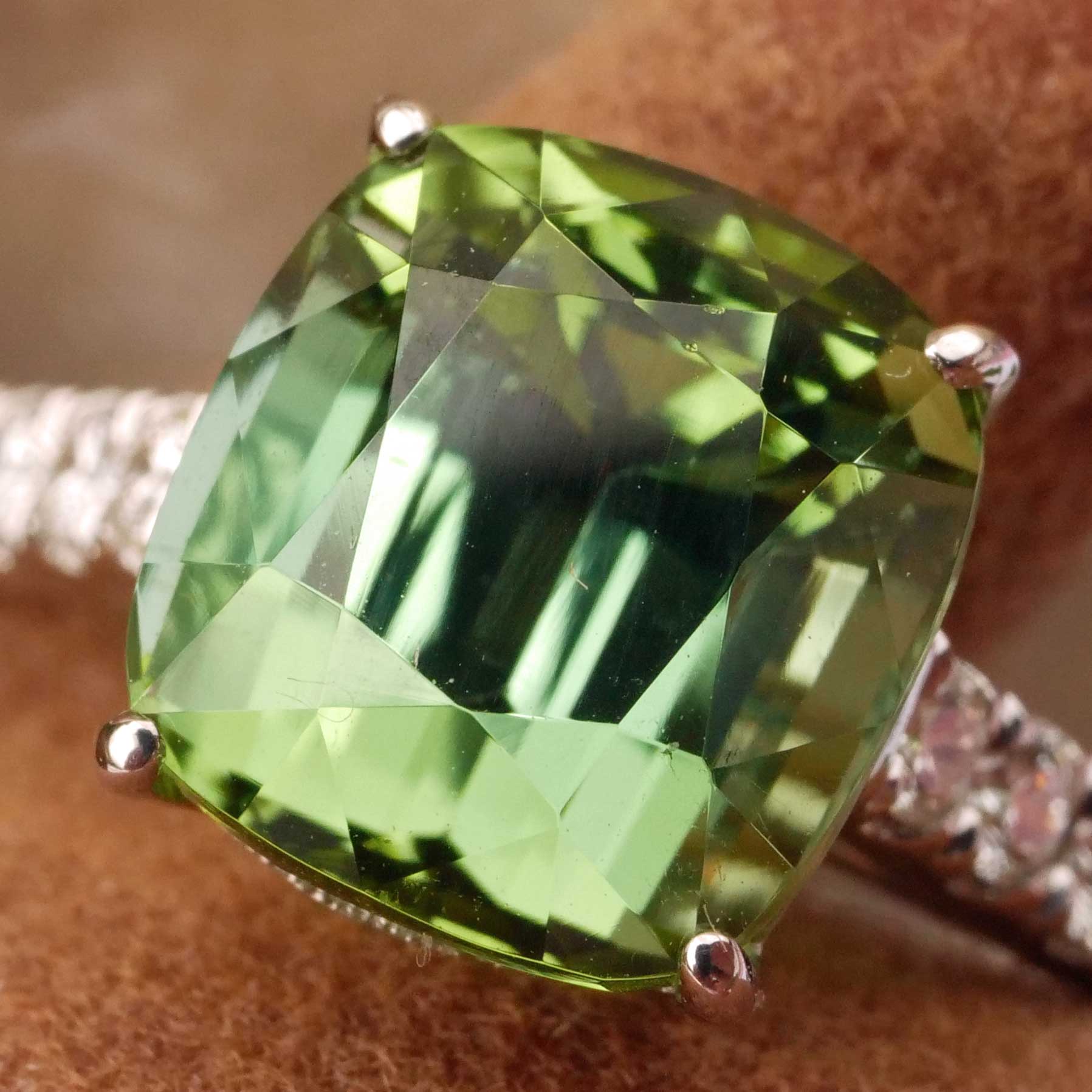 Lagun Grün-Blauer Turmalin Brillant Ring 750er Weissgold 3.90 ct 0.27 ct  Afghanistan Top Qualität
