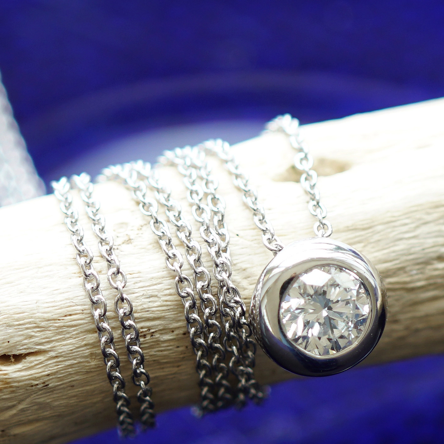 Brillant Solitär Anhänger mit Kette 750er Weissgold 0.41 ct W SI...genau den will ich...