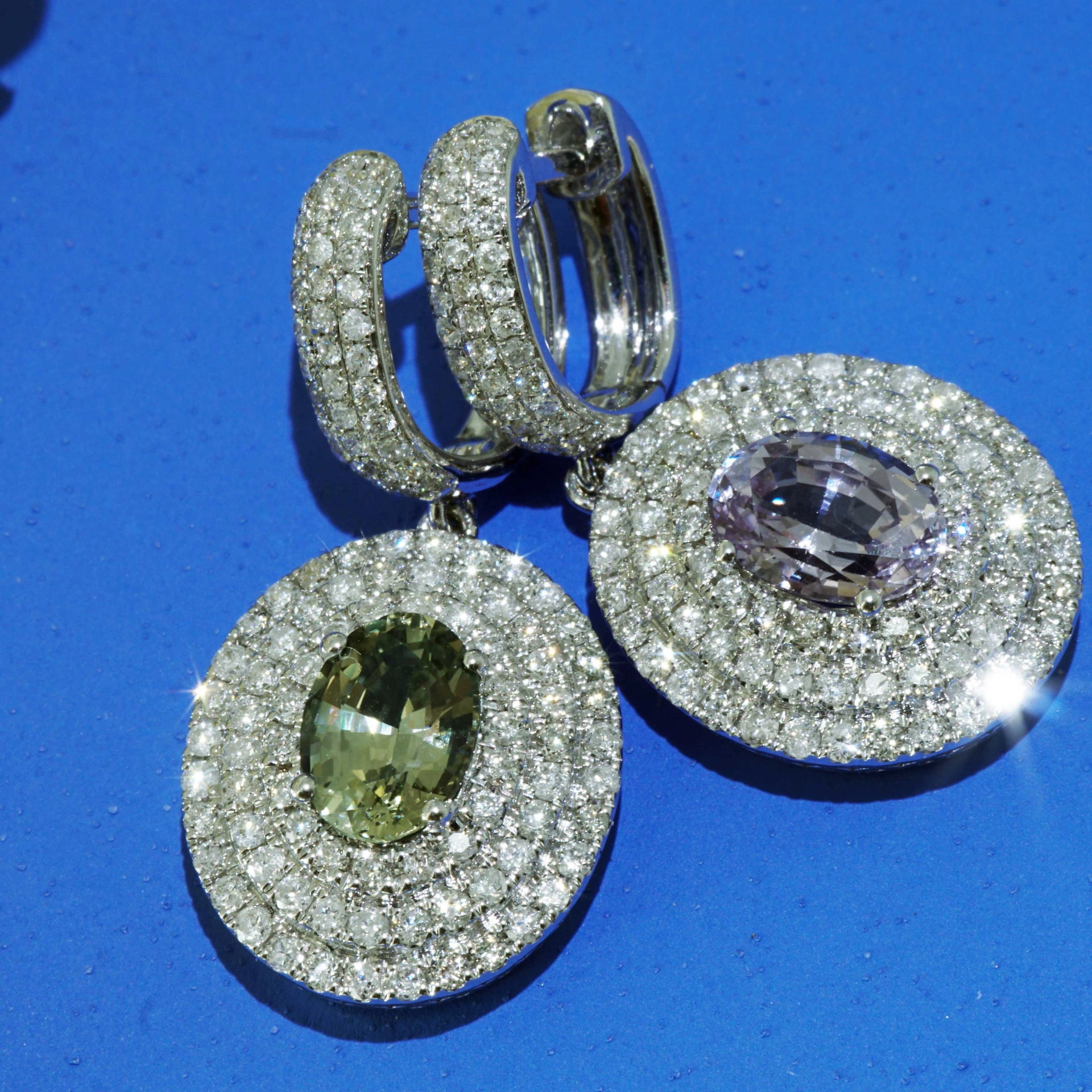Saphir Brillant Ohrhänger 750er Weissgold aus der Ilakaka Mine Madagascar grün lavendel NATURFARBE