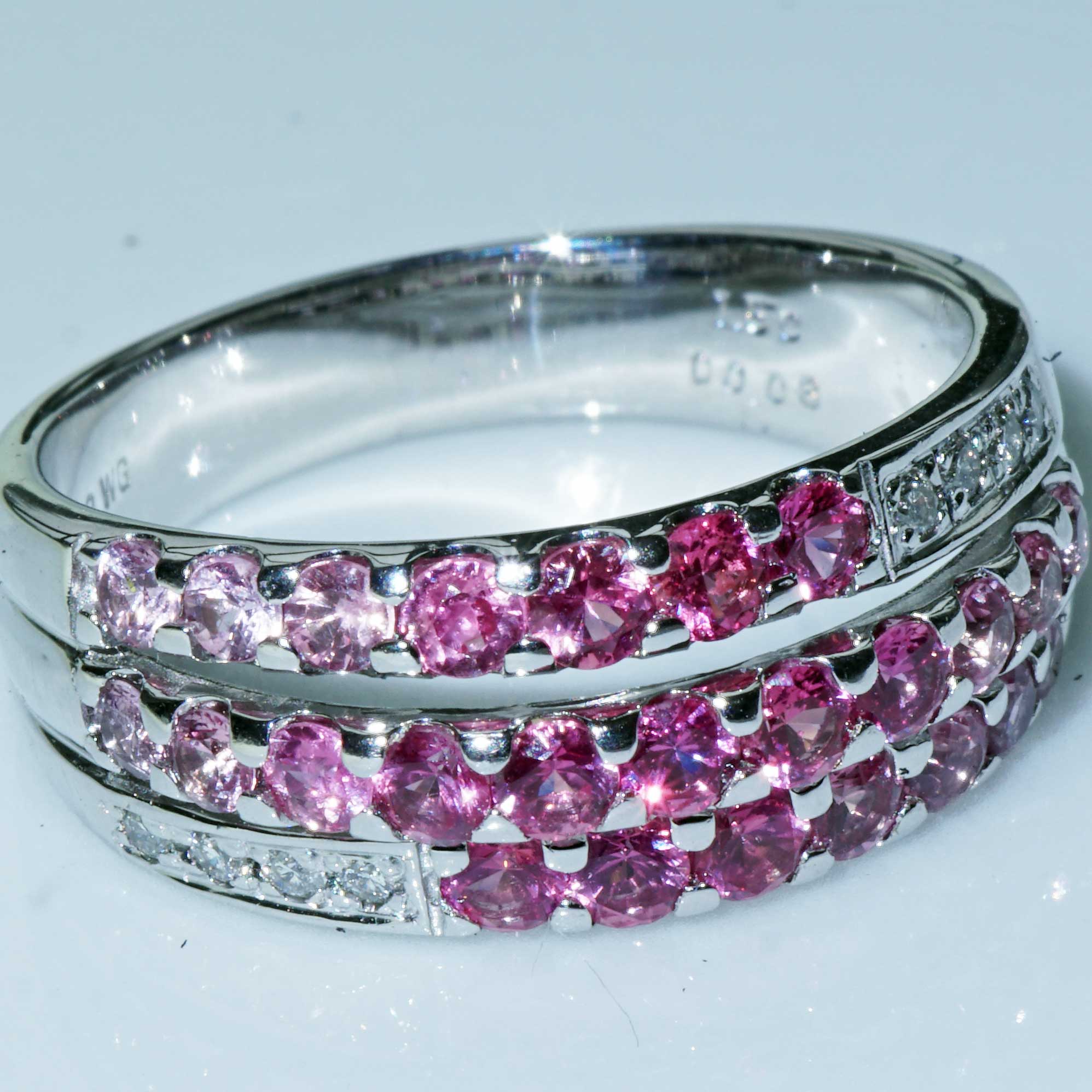 Pink Saphir Brillant Ring 750er Weissgold 1.50 ct 0.08 ct interessante Farbabstufungen von hell zu dunkel